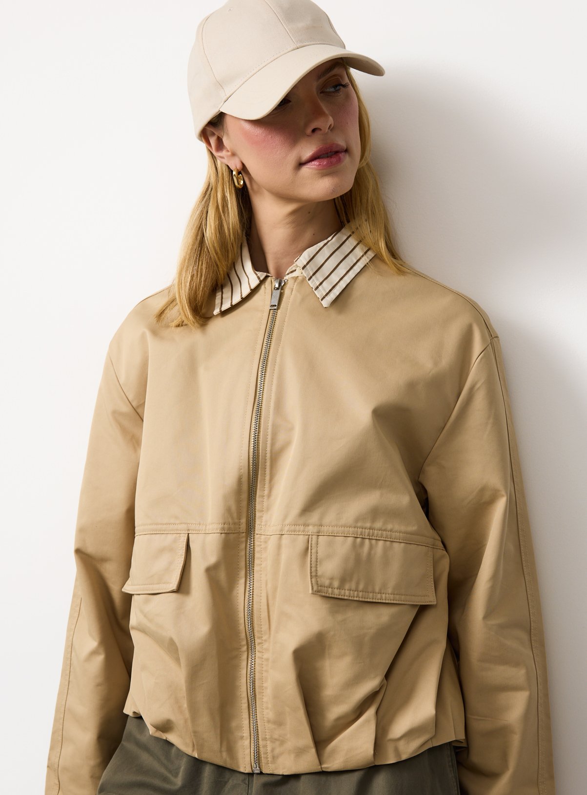 Neutral Bubble Hem Zip Up Jacket