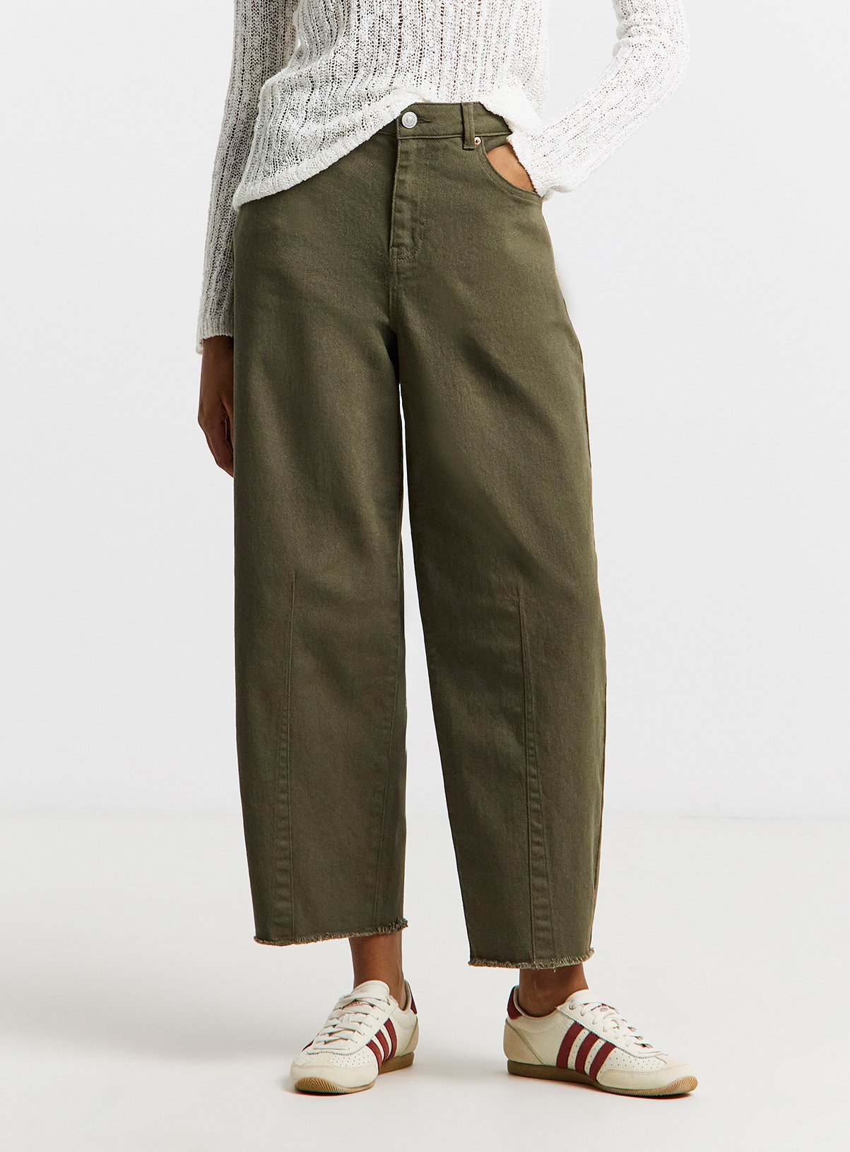 SIMPLY BE Dart Detail Barrel Leg Jeans 20