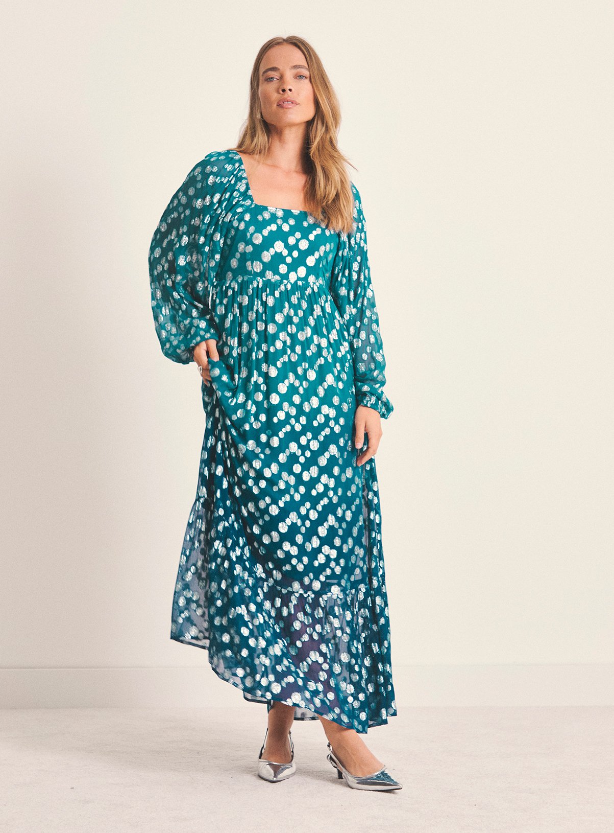 SIMPLY BE Dobby Ombre Jacquard Maxi Dress 