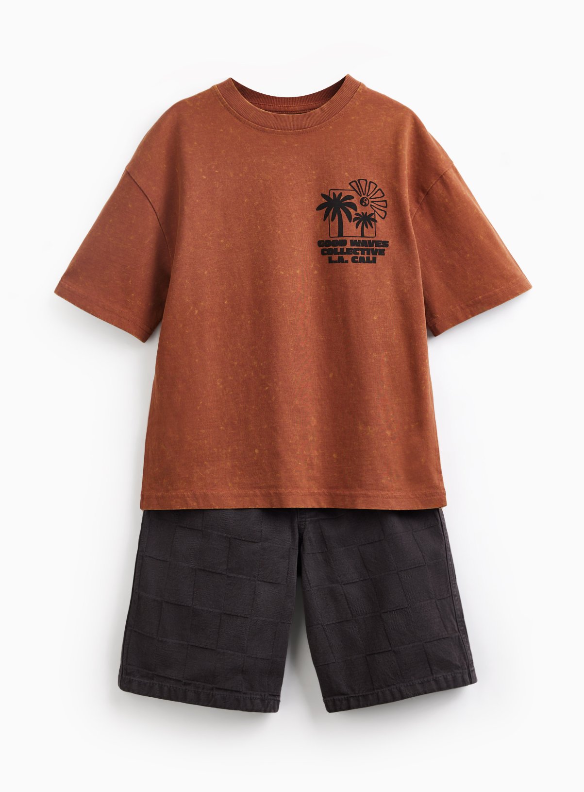 Orange Waves Graphic T-Shirt & Shorts Set 