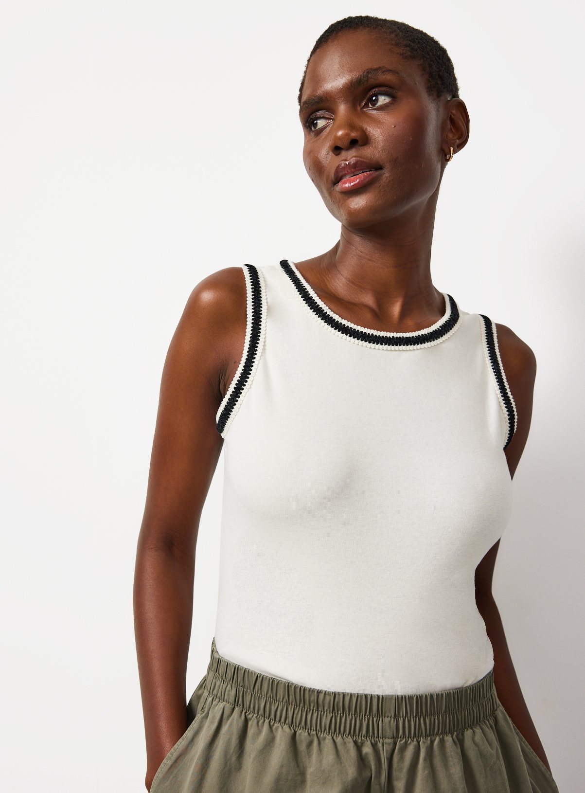 Ivory Crochet Trim Detail Vest 6