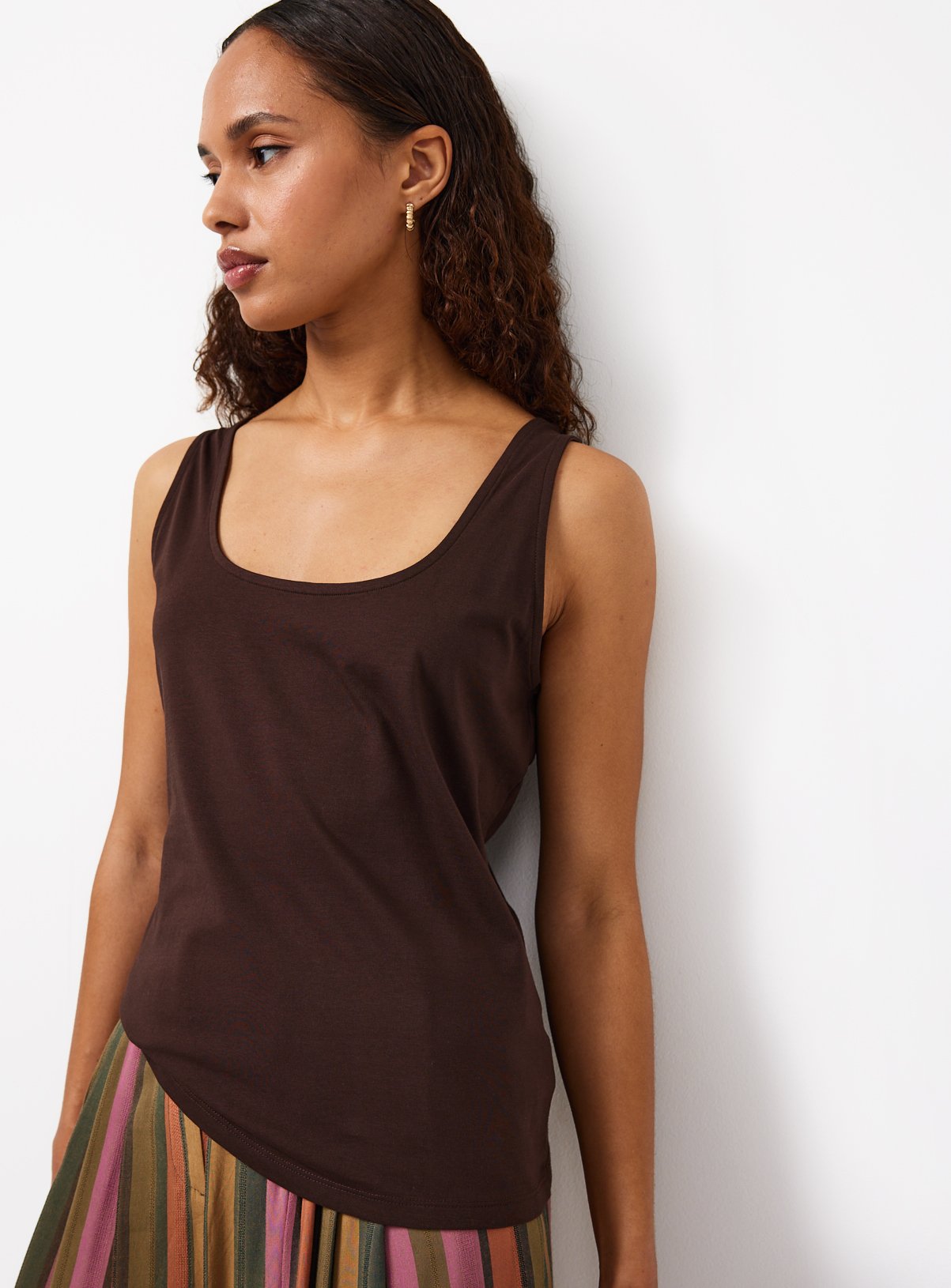 Brown Square Neckline Vest 6
