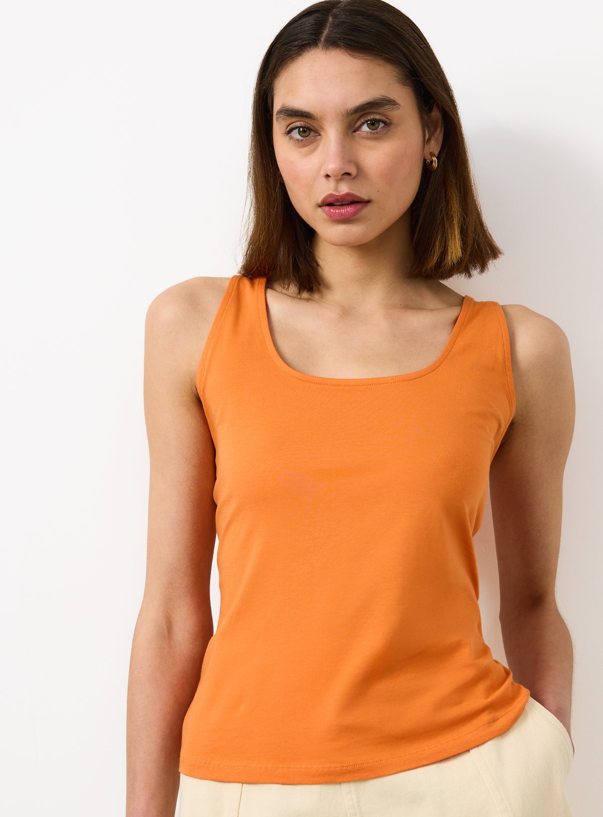Square Neckline Vest 