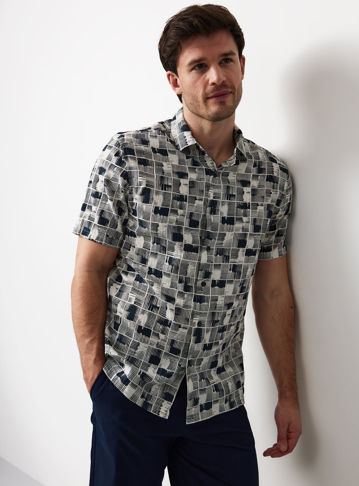Mono Repeat Box Line Print Shirt 