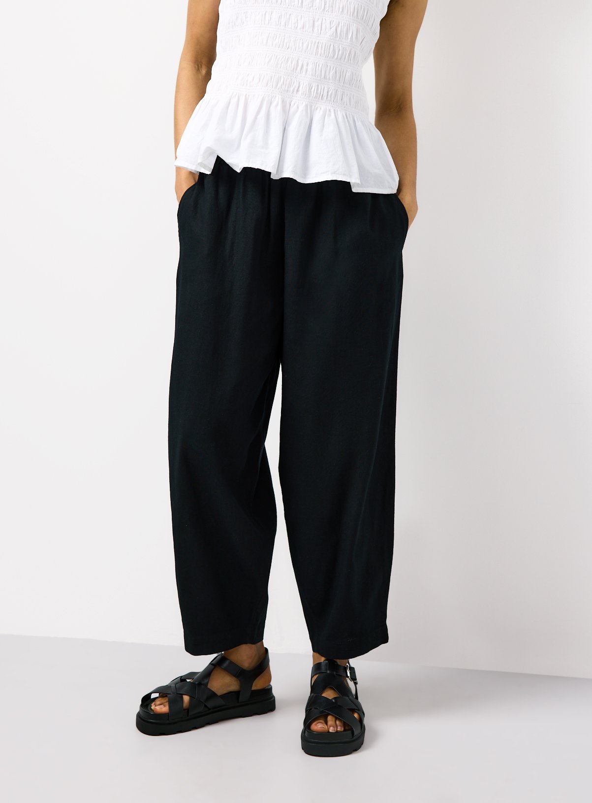 Linen Barrel Leg Trousers 