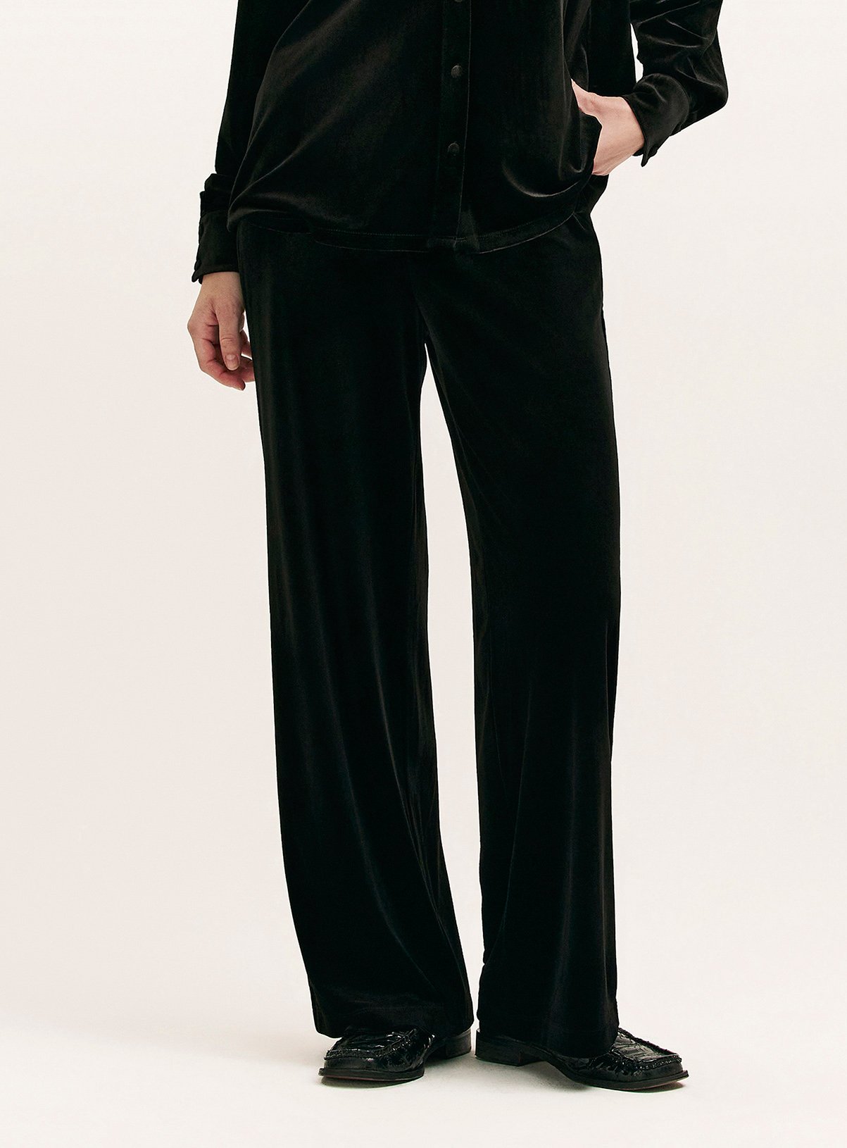 FINERY Kenzie Velvet Trousers Black 