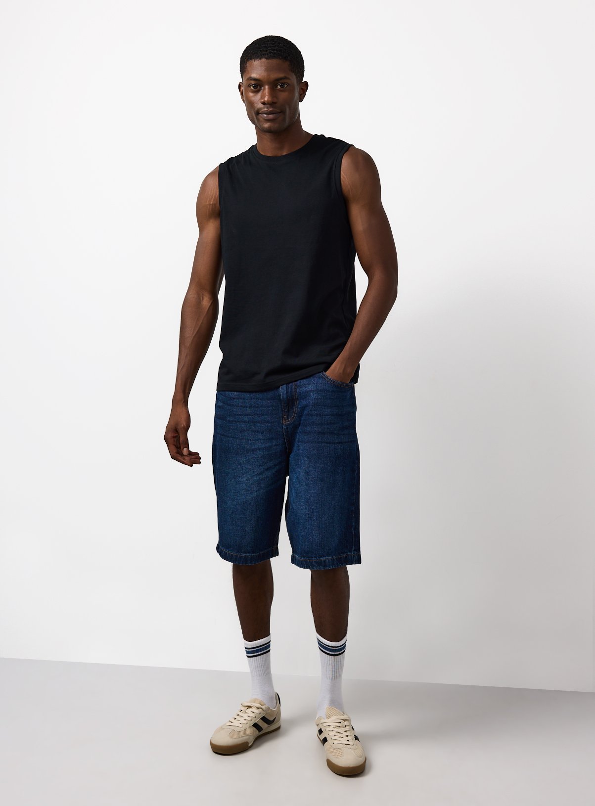  Black Tank Vest XL