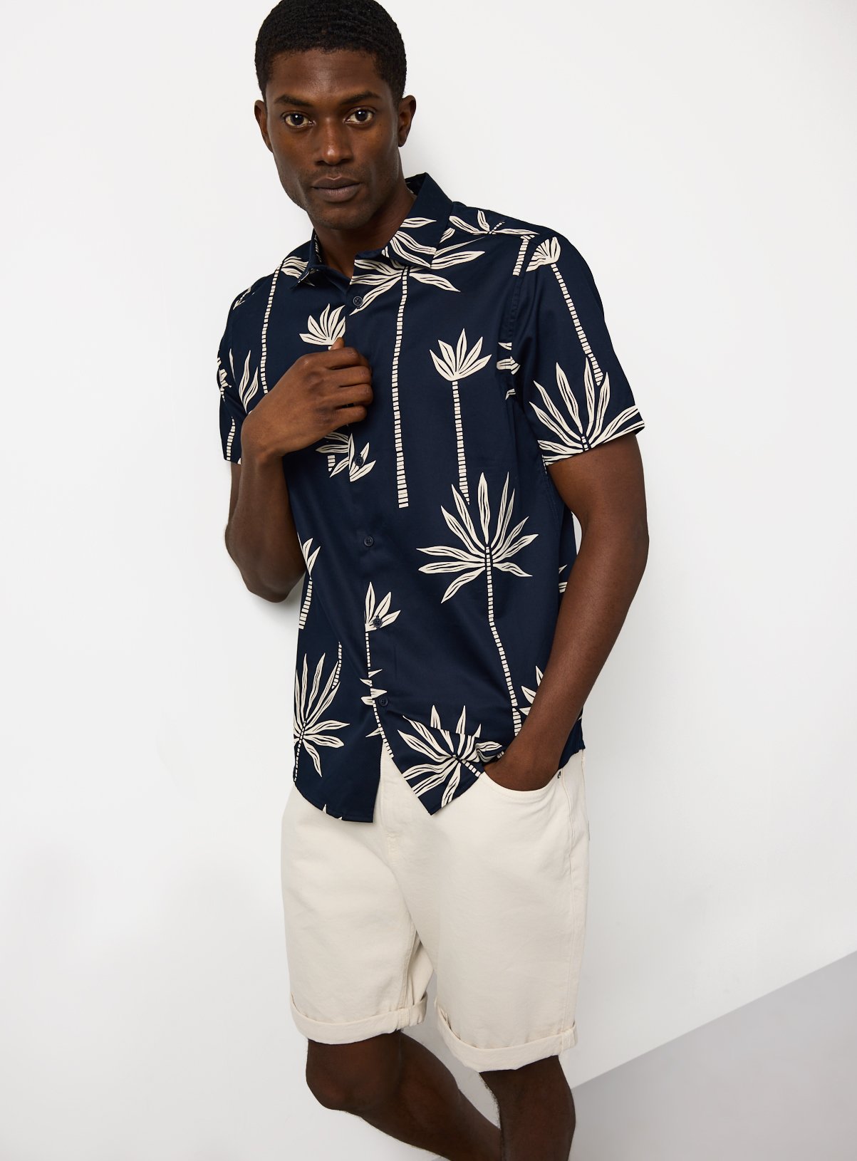 Black Palm Tree Print Satin Short Sleeve Shirt XL