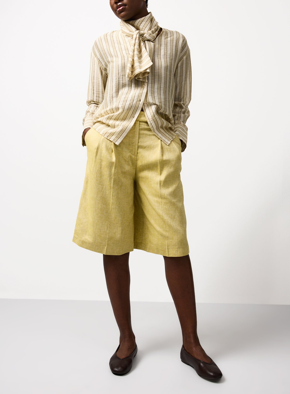 Linen Blend Tailored Shorts 