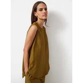 Sleeveless Shell Top