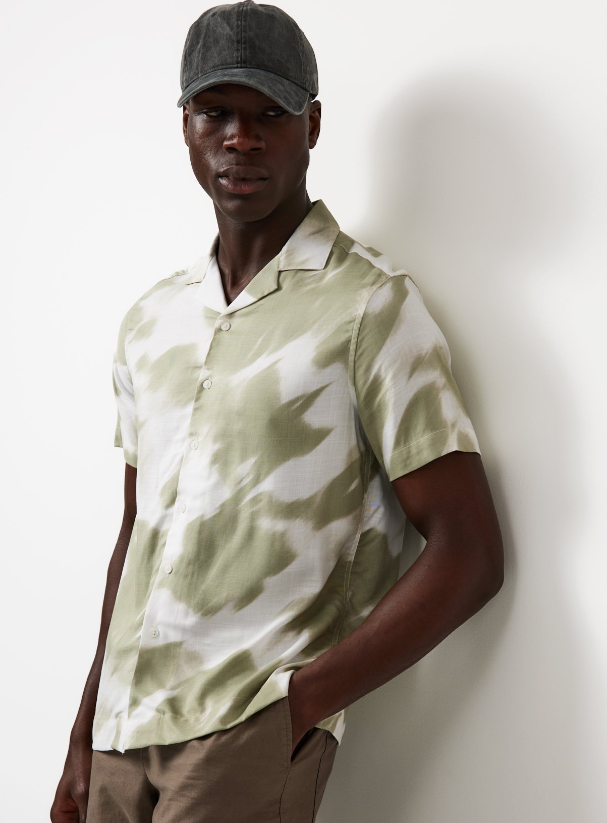 Green Blur Print Short Sleeve Shirt XXL