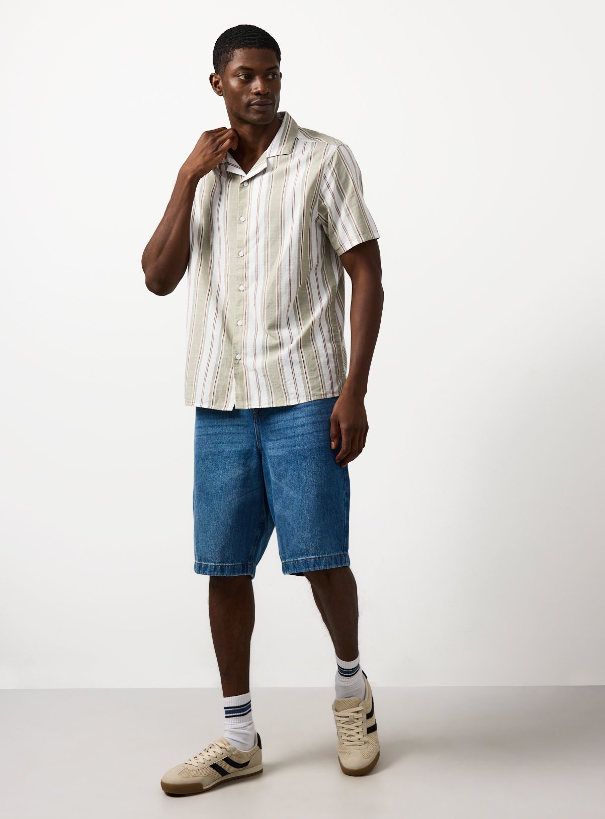 Stripe Print Revere Neck Shirt 