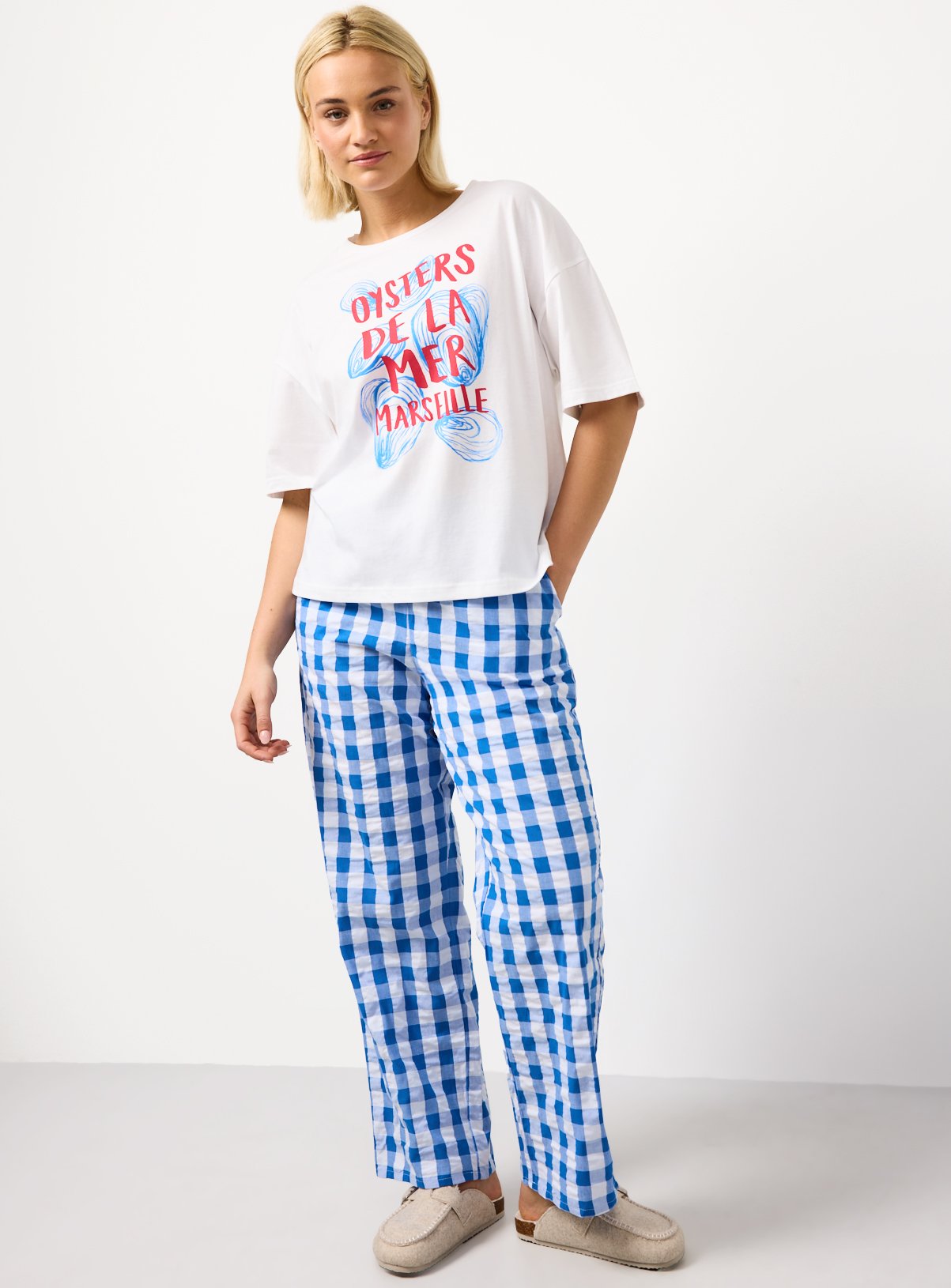 Oyster Graphic T-Shirt & Gingham Pyjama Set XXL