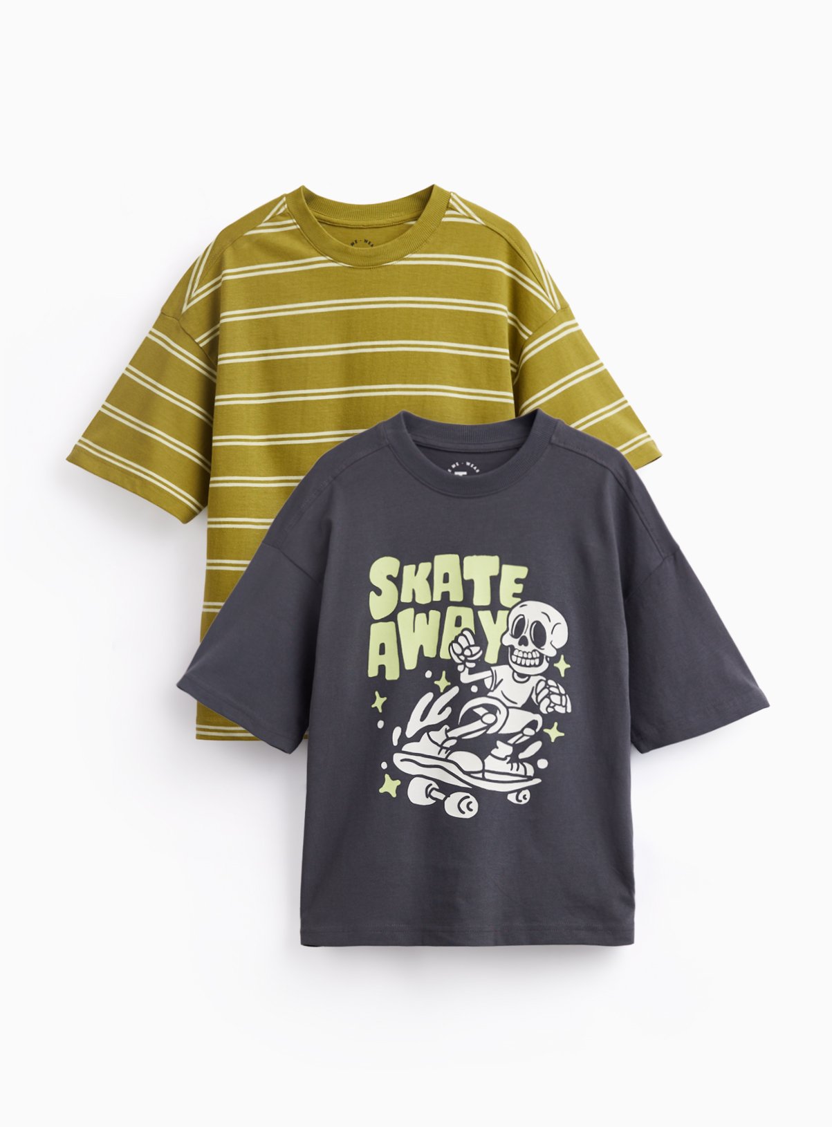 Skater & Stripe Print T-Shirts 2 Pack 8 years