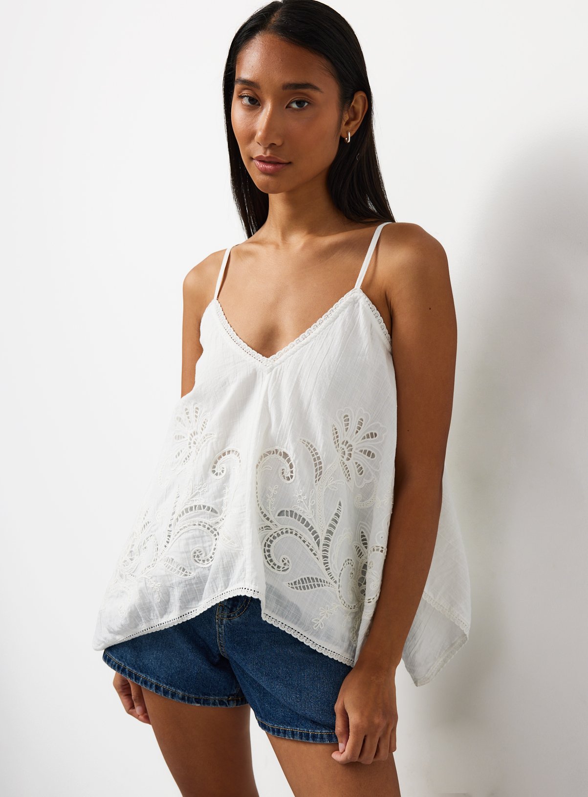 White Lace Cutwork Detail Hanky Hem Cami Co-ord Top 8