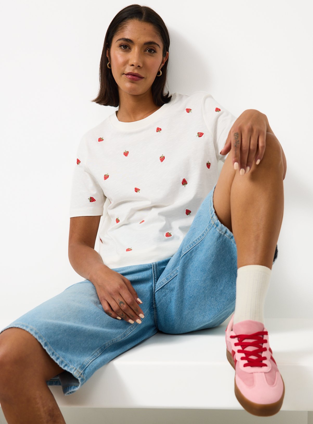 Cream Embroidered T-Shirt 6