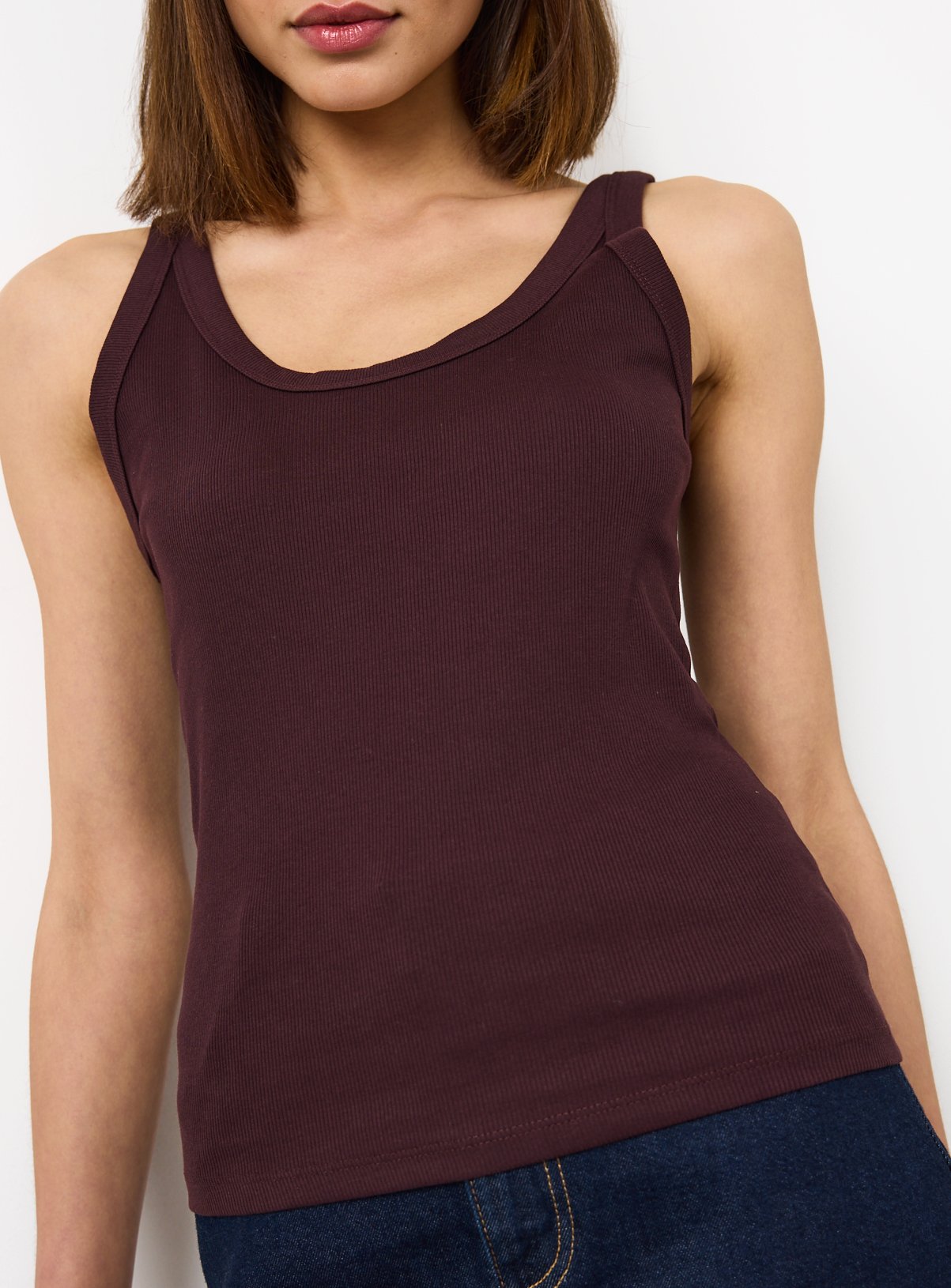 Dark Red Scoop Neck Strappy Vest 6