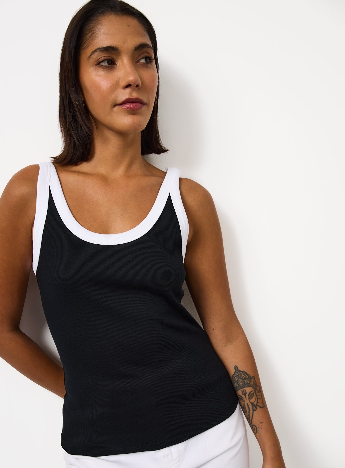 Black Contrast Trim Strappy Vest 