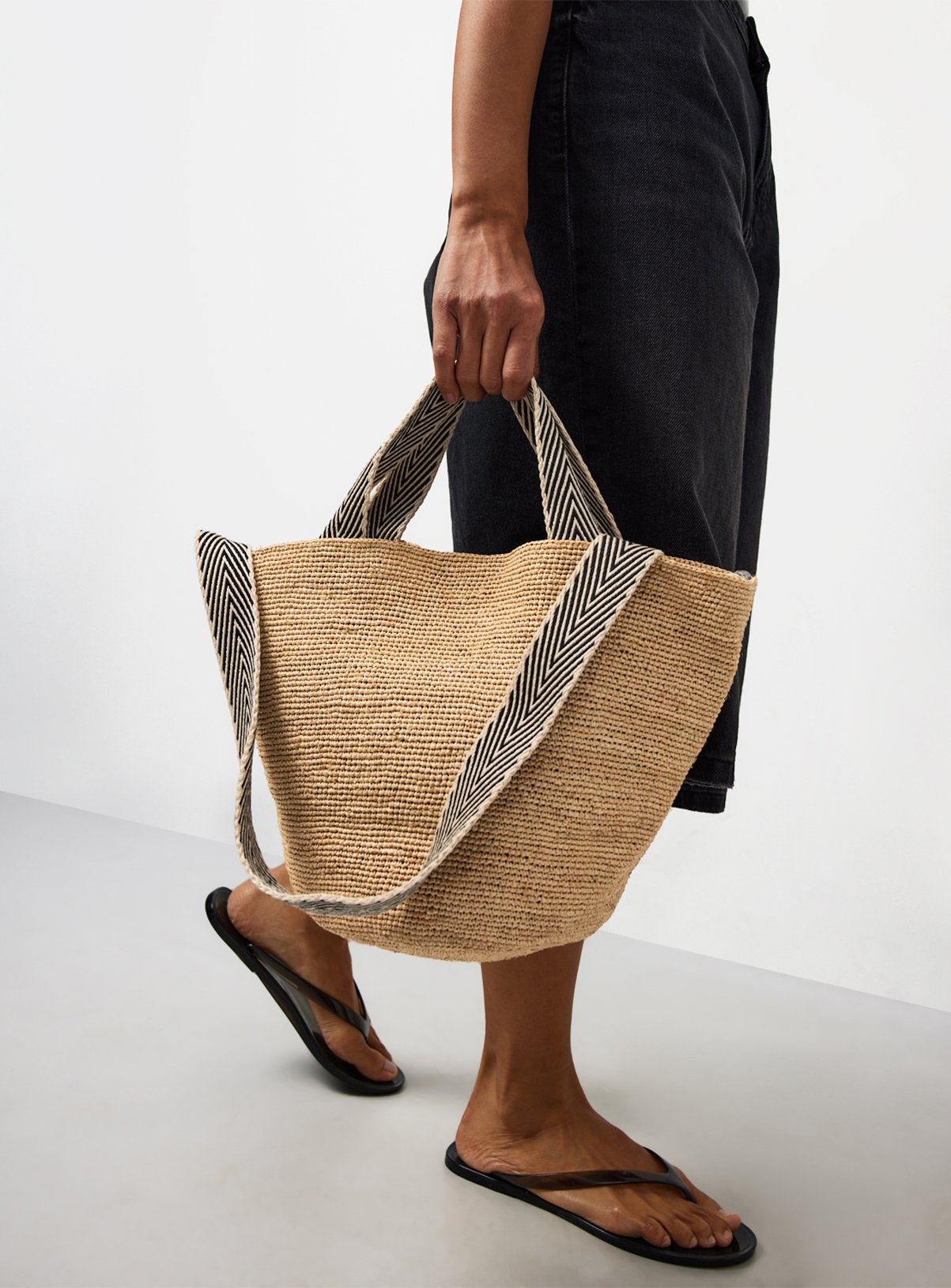 Raffia Bucket Shoulder Bag One Size