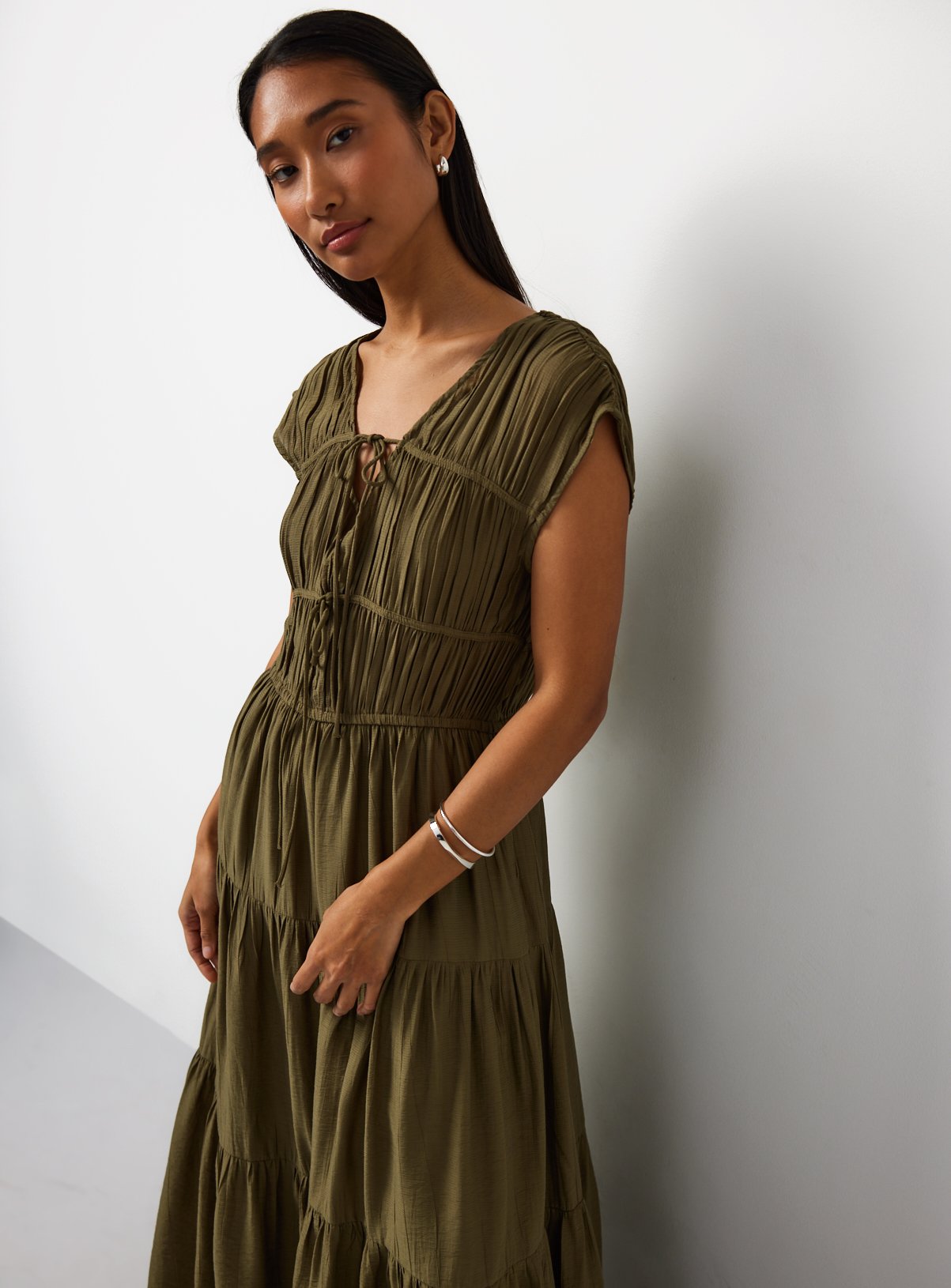 Khaki Crinkle Texture Tiered Tie Front Midaxi Dress 16