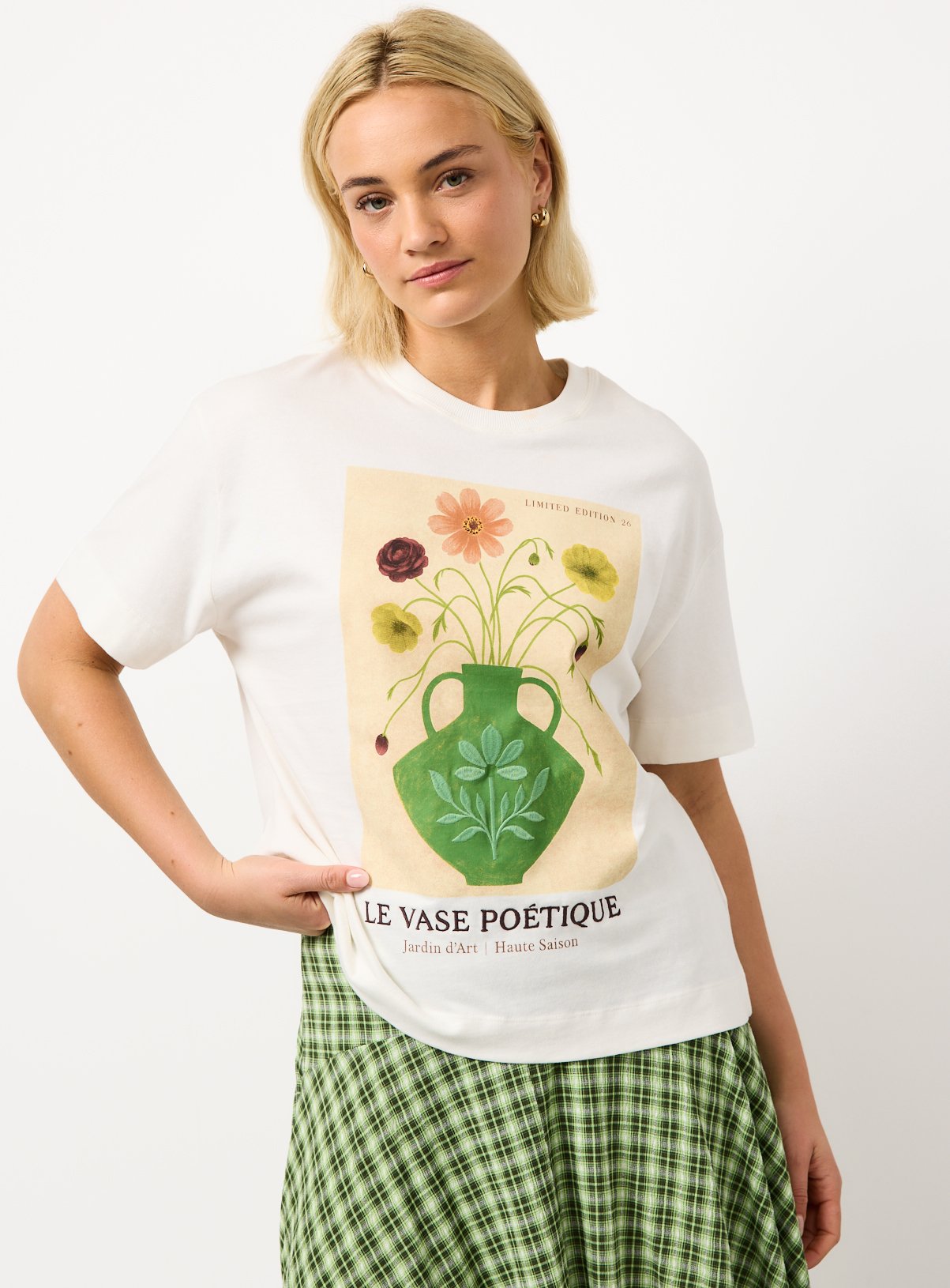 Cream Le Vase Poetique Slogan Graphic T-Shirt 