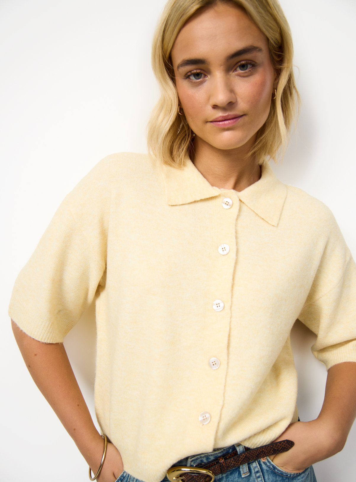 Knitted Collared Short Sleeve Cardigan 