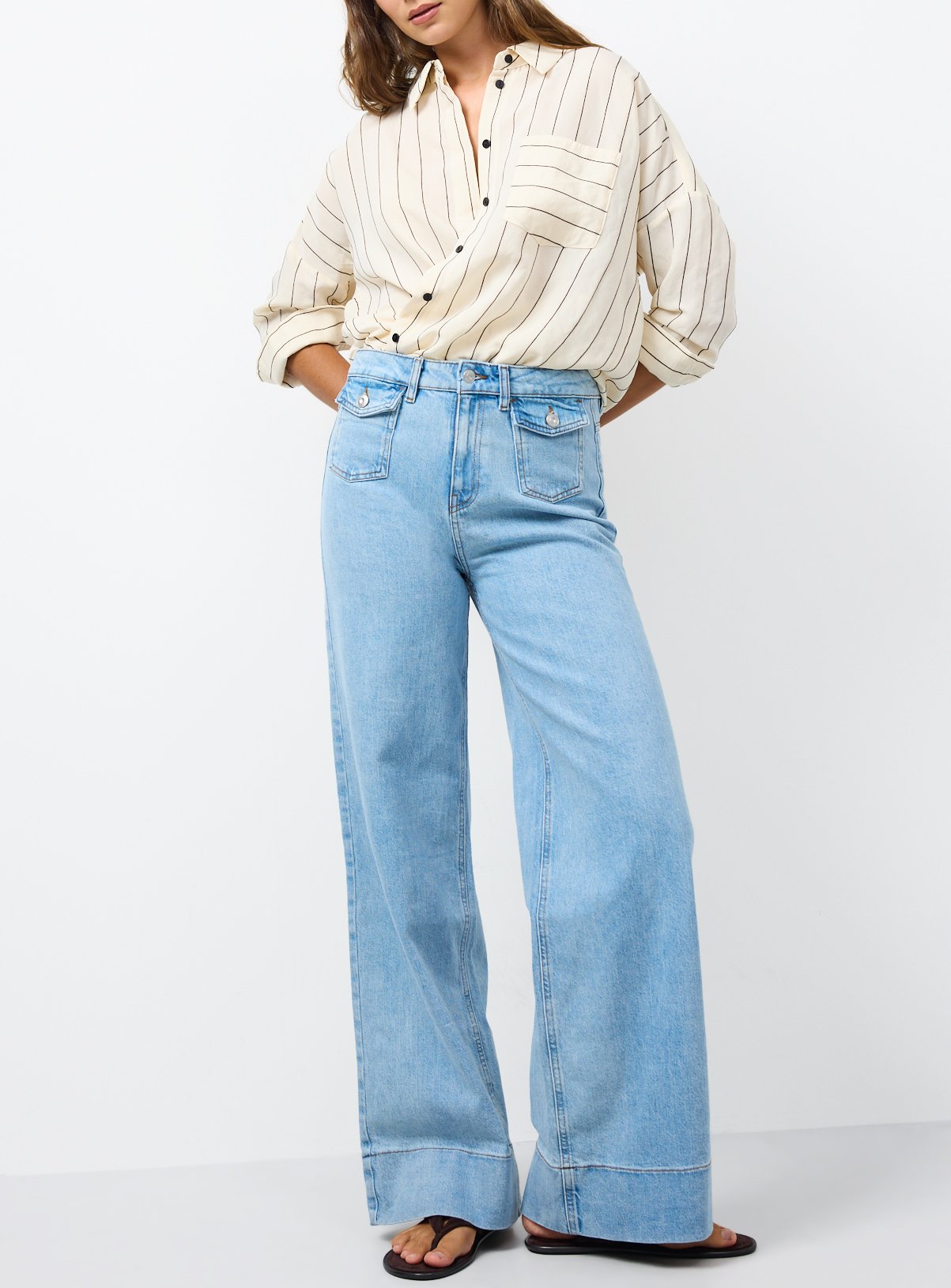 Vintage Bleach Wash Flared Jeans 