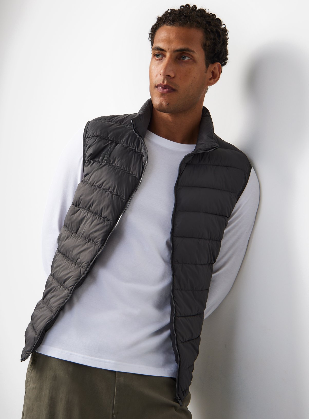 Padded Detachable Hood Gilet 