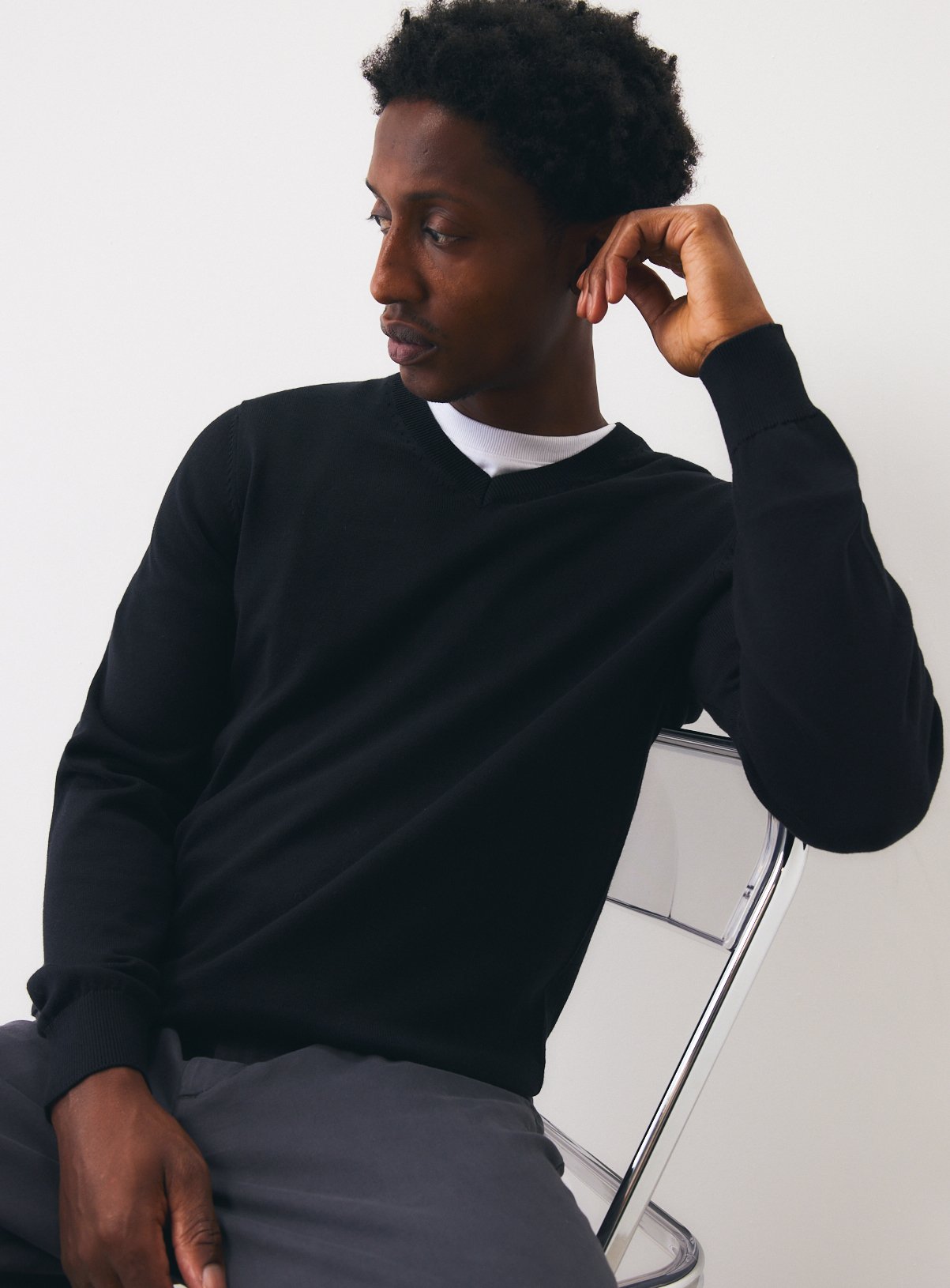 V-Neck Jumper 