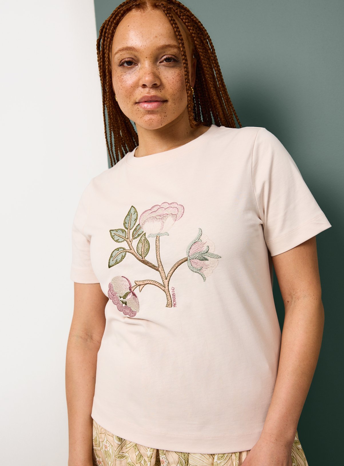 Tu x Morris & Co. Cream Floral Graphic T-Shirt 