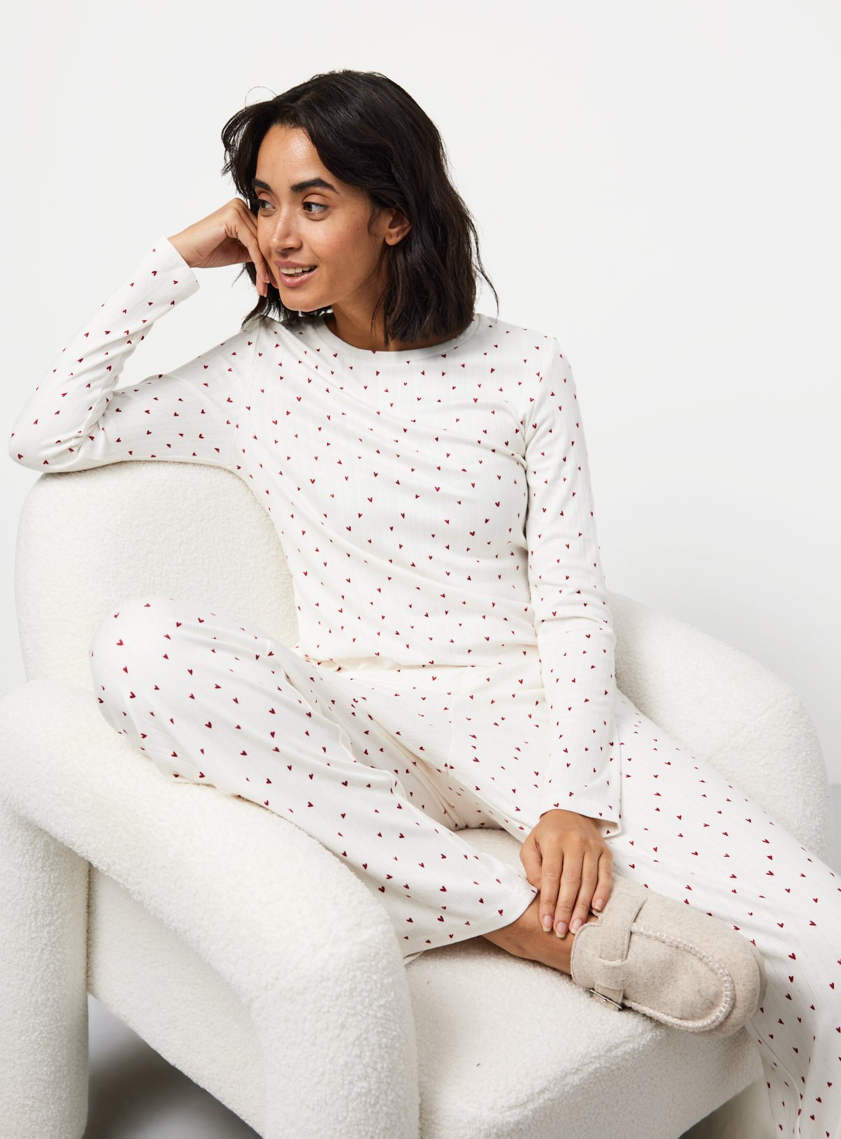 Red Heart Detail Pointelle Pyjama Set 
