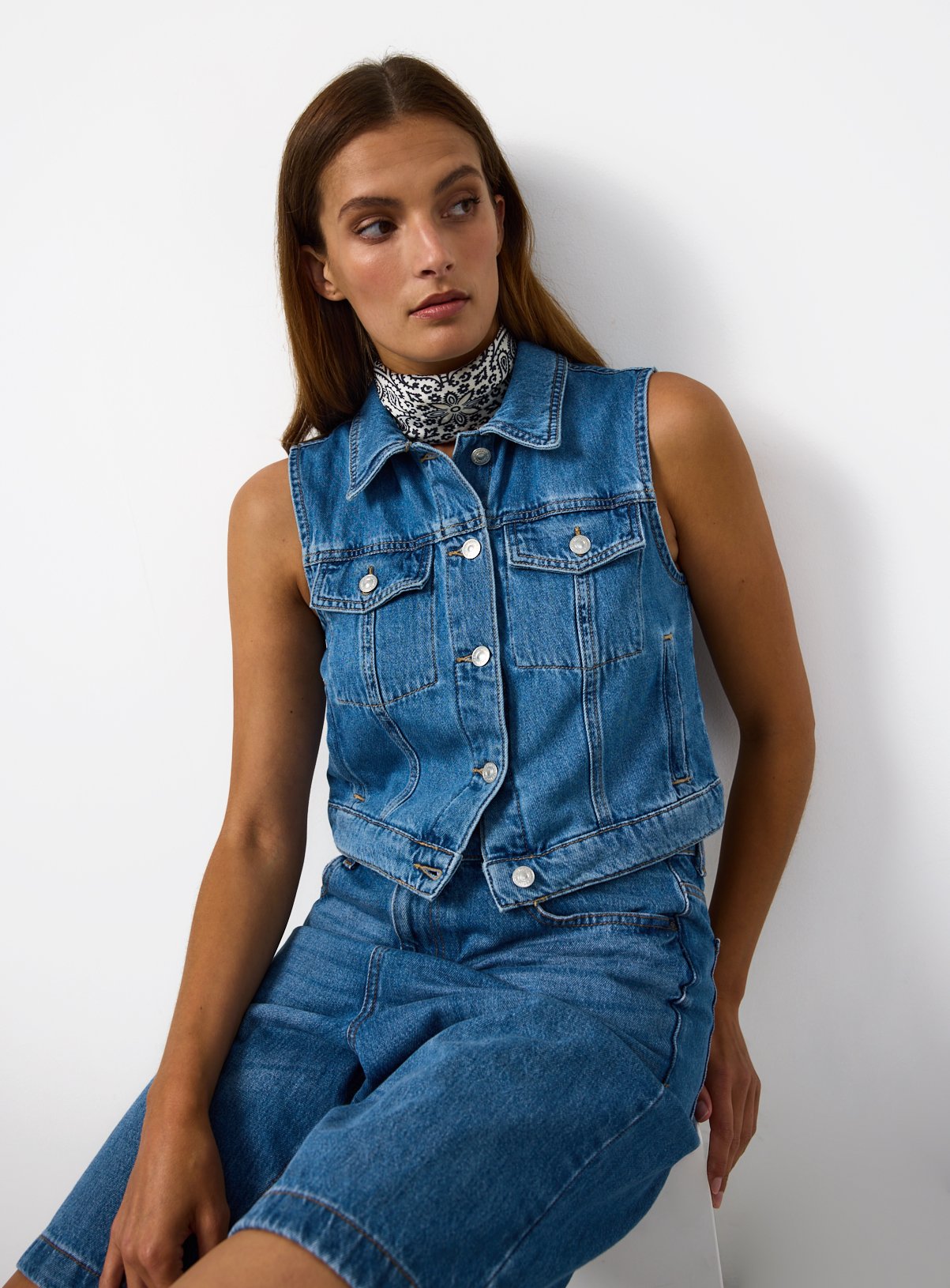 Mid Denim Classic Collar Waistcoat 12