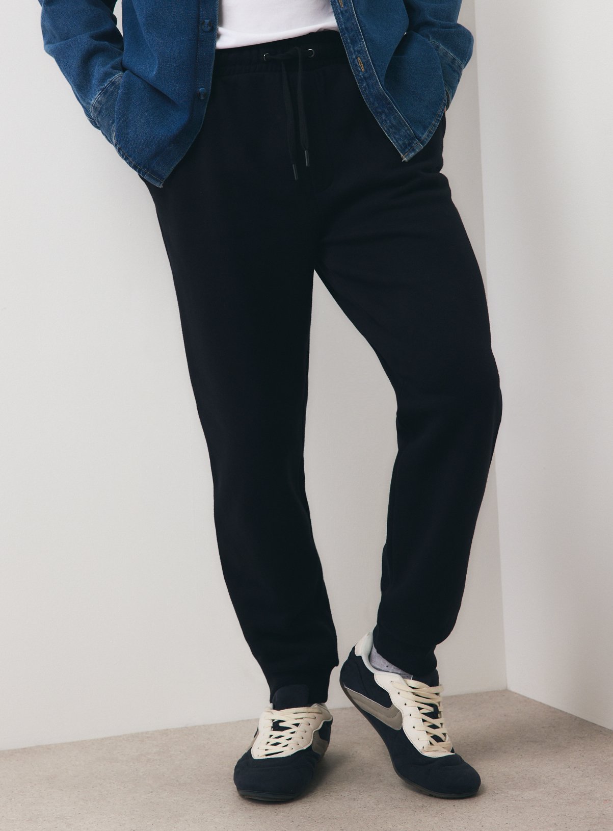 Ultimate Regular Fit Black Jogging Bottoms 