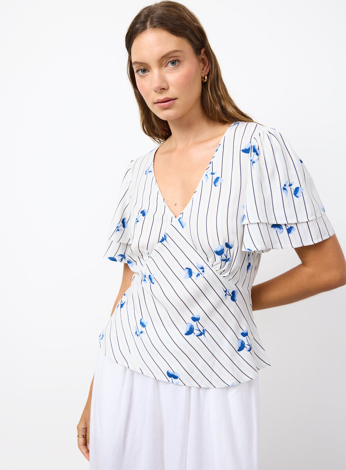Cream & Blue Floral Printed Short Sleeve Tie Back Top 10