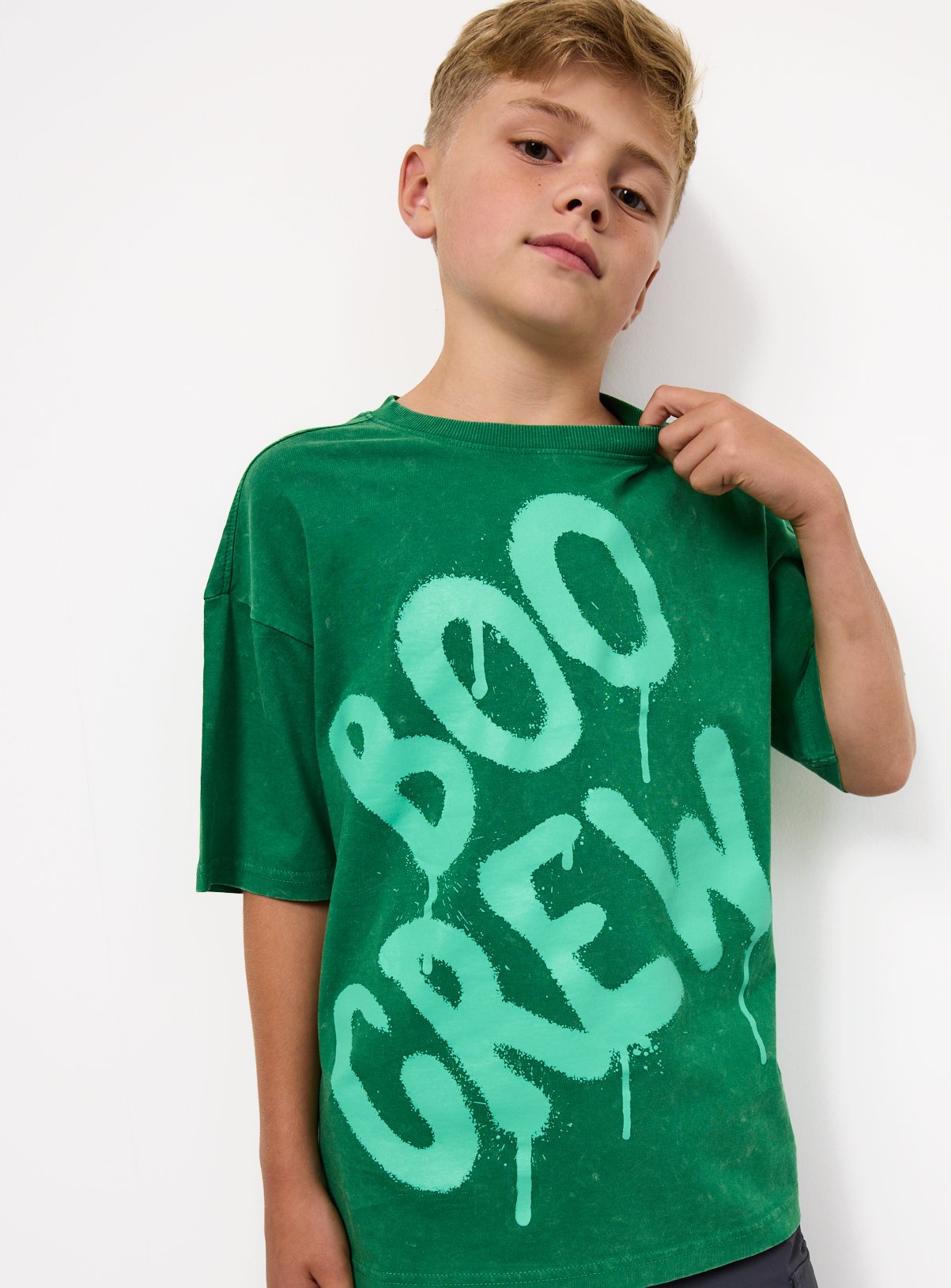 Green Halloween Boo Crew Graphic T-Shirt 