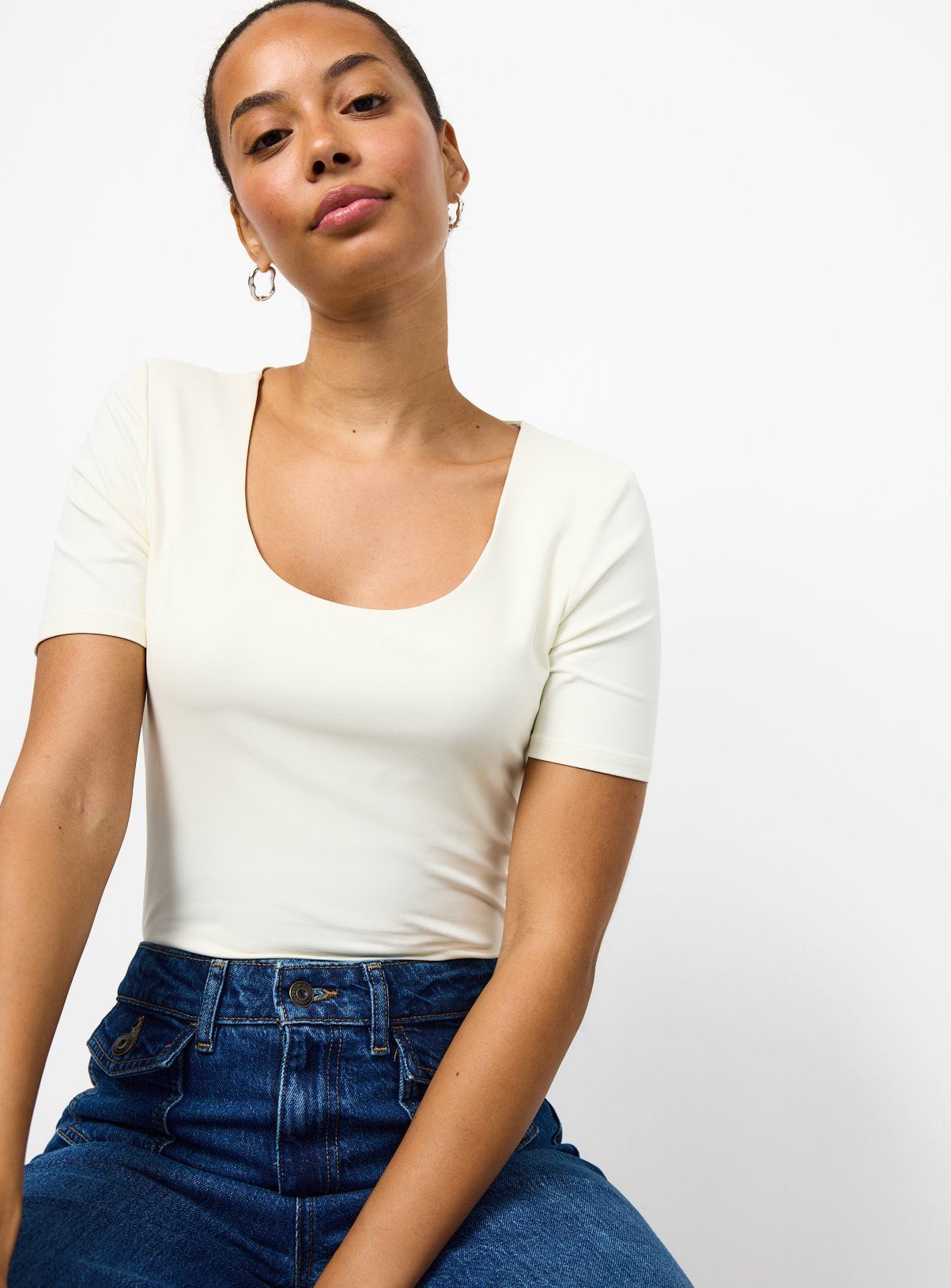 Polyamide Slim Fit Scoop Neck T-Shirt 