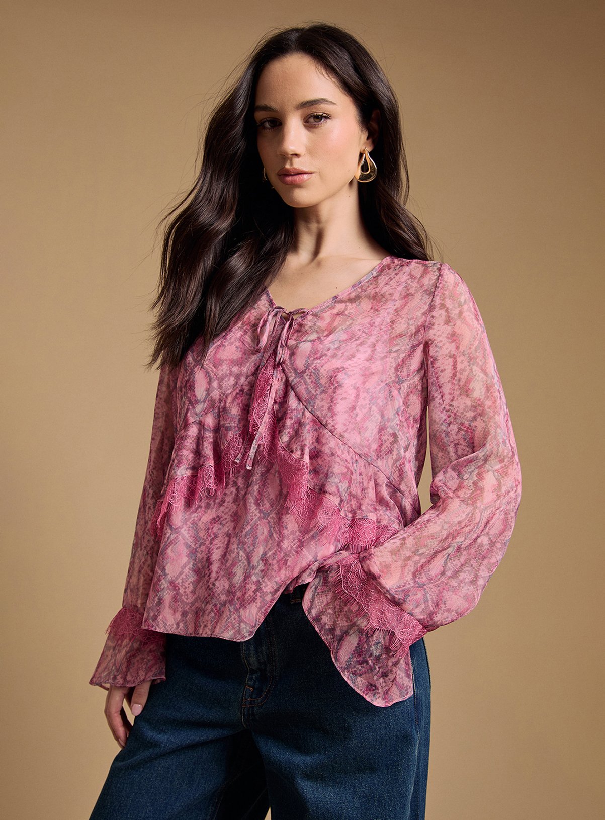 OASIS Fluted Sleeve Lace Trim Blouse