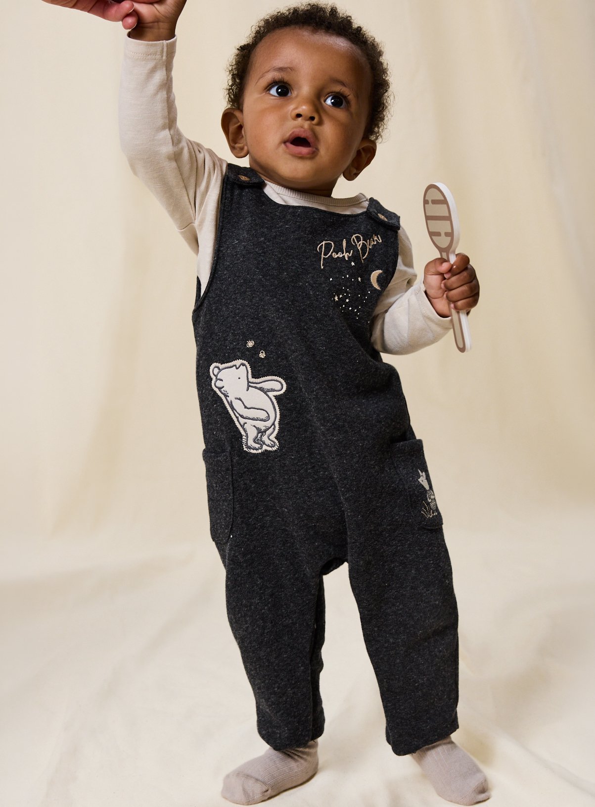 Winnie The Pooh T-Shirt & Dungarees 2-Piece Set Up to 3 mths