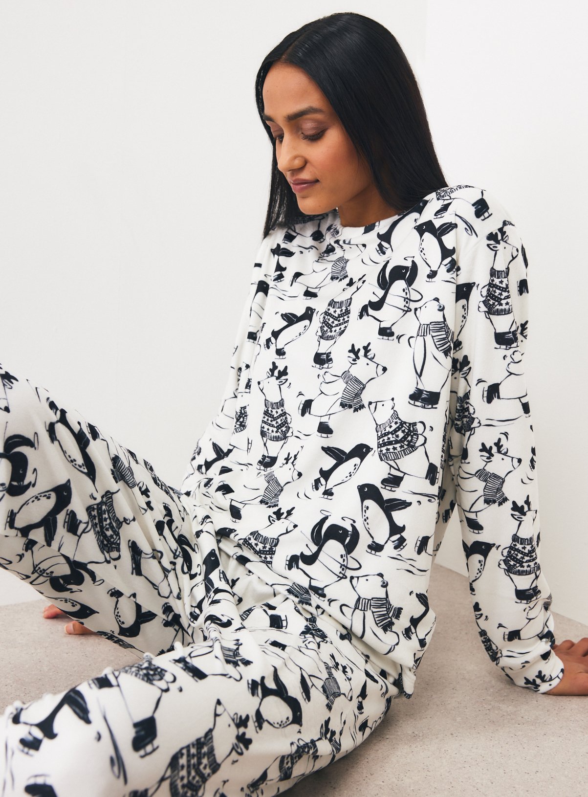 Polar Bear Slinky Christmas Pyjama Set 