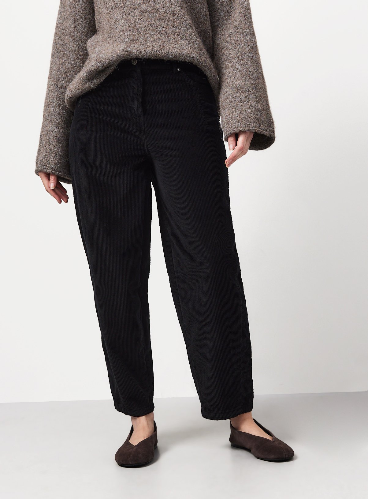 Corduroy Barrel Trousers 