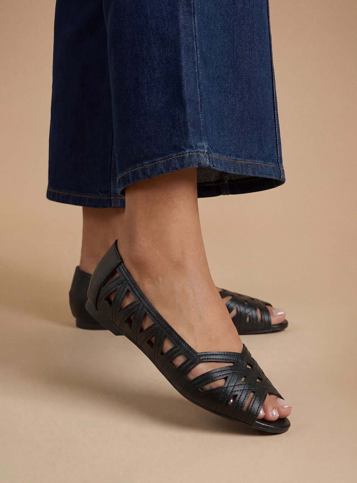 DOROTHY PERKINS Wide Fit Prim Peep Toe Ballet Flats Black 