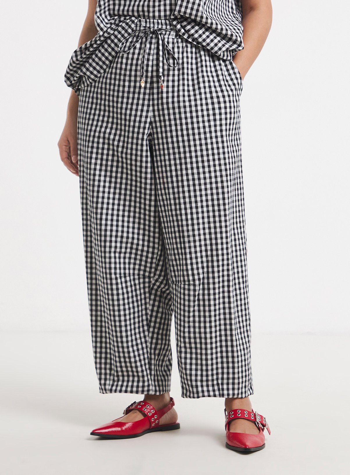 SIMPLY BE Mono Gingham Barrel Leg Trouser 