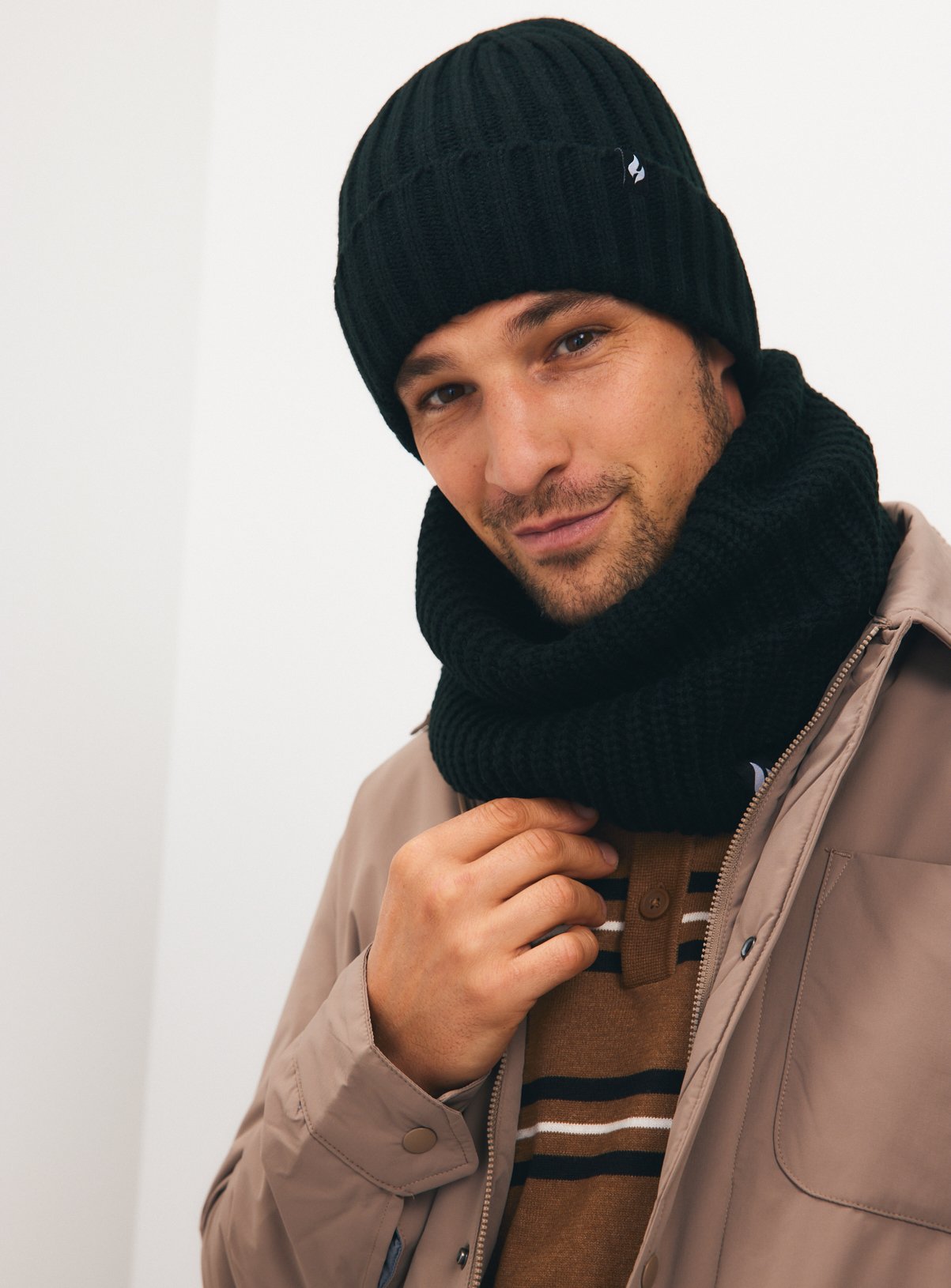 Heat Holders Black Snood One Size