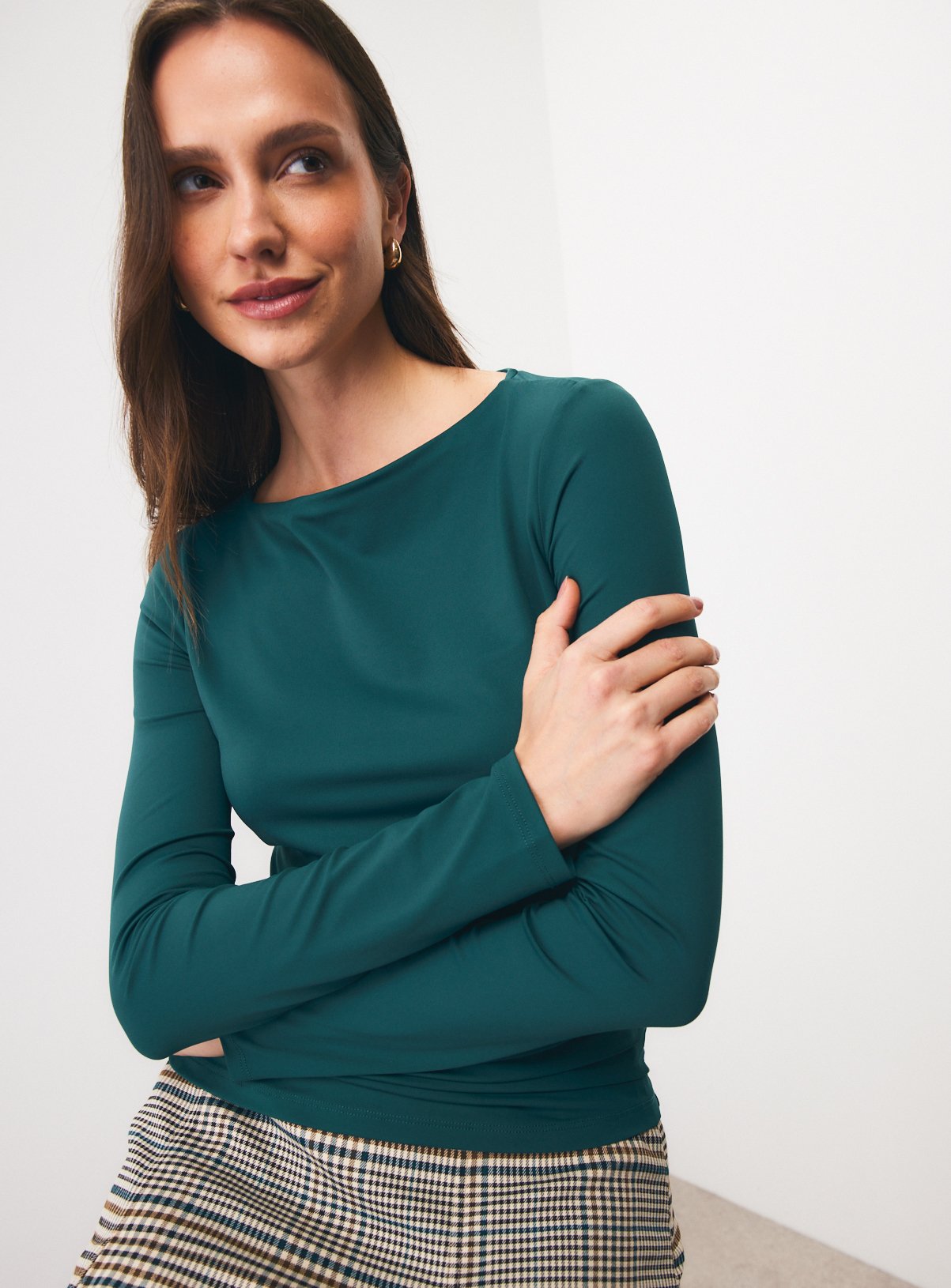 Slash Neck Long-Sleeved Top 