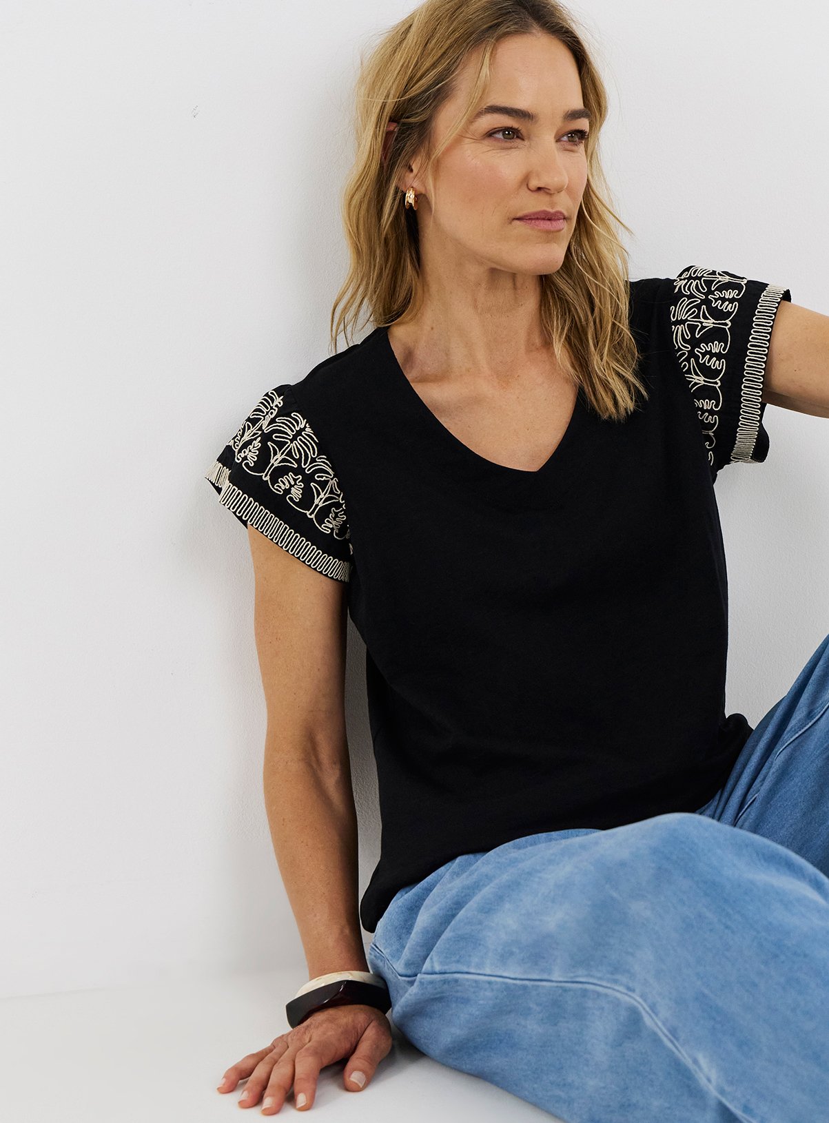 JD WILLIAMS V Neck Embroidered Sleeve T-Shirt 