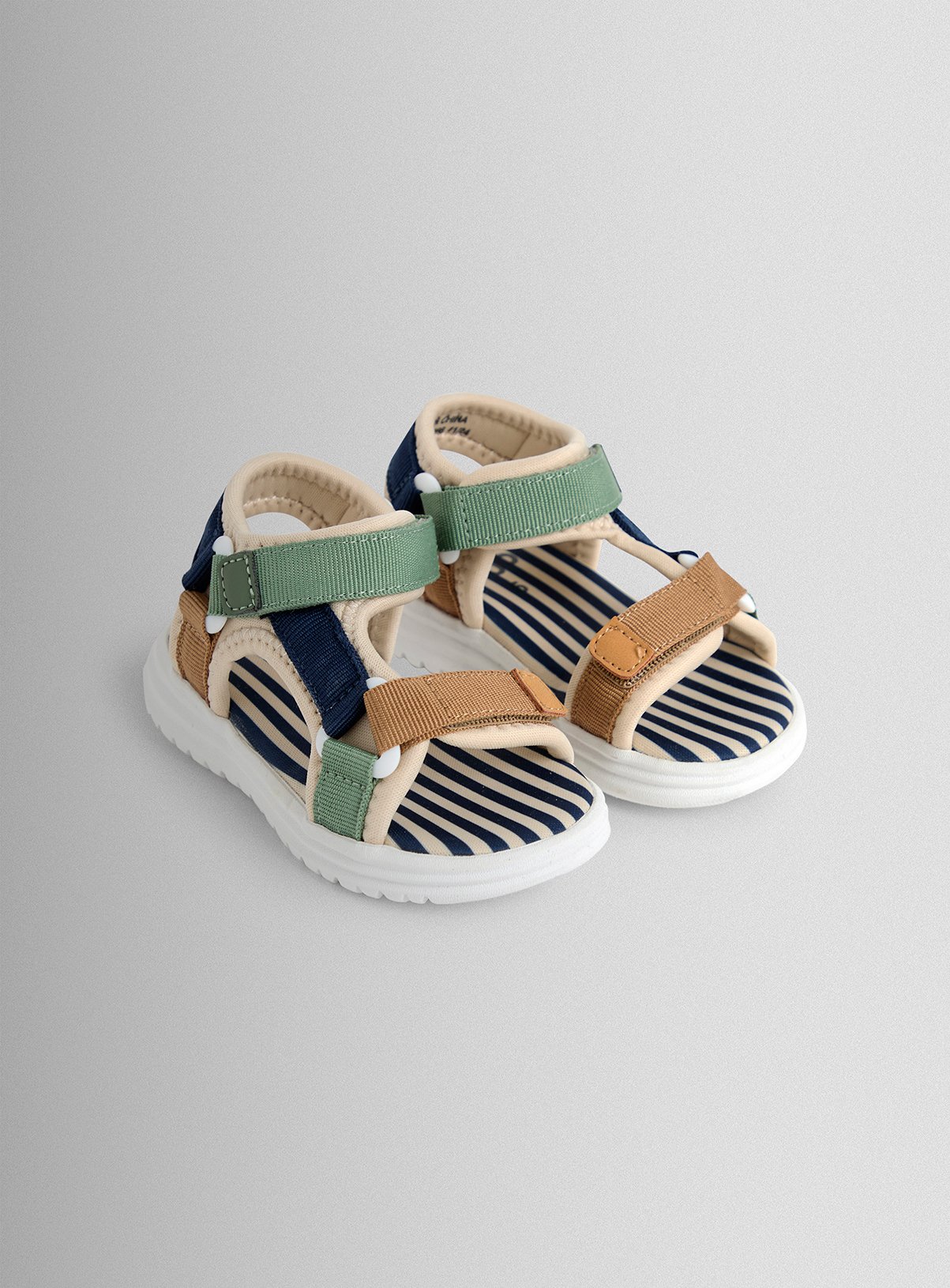 JOJO MAMAN BÉBÉ Adjustable Strap Sandals