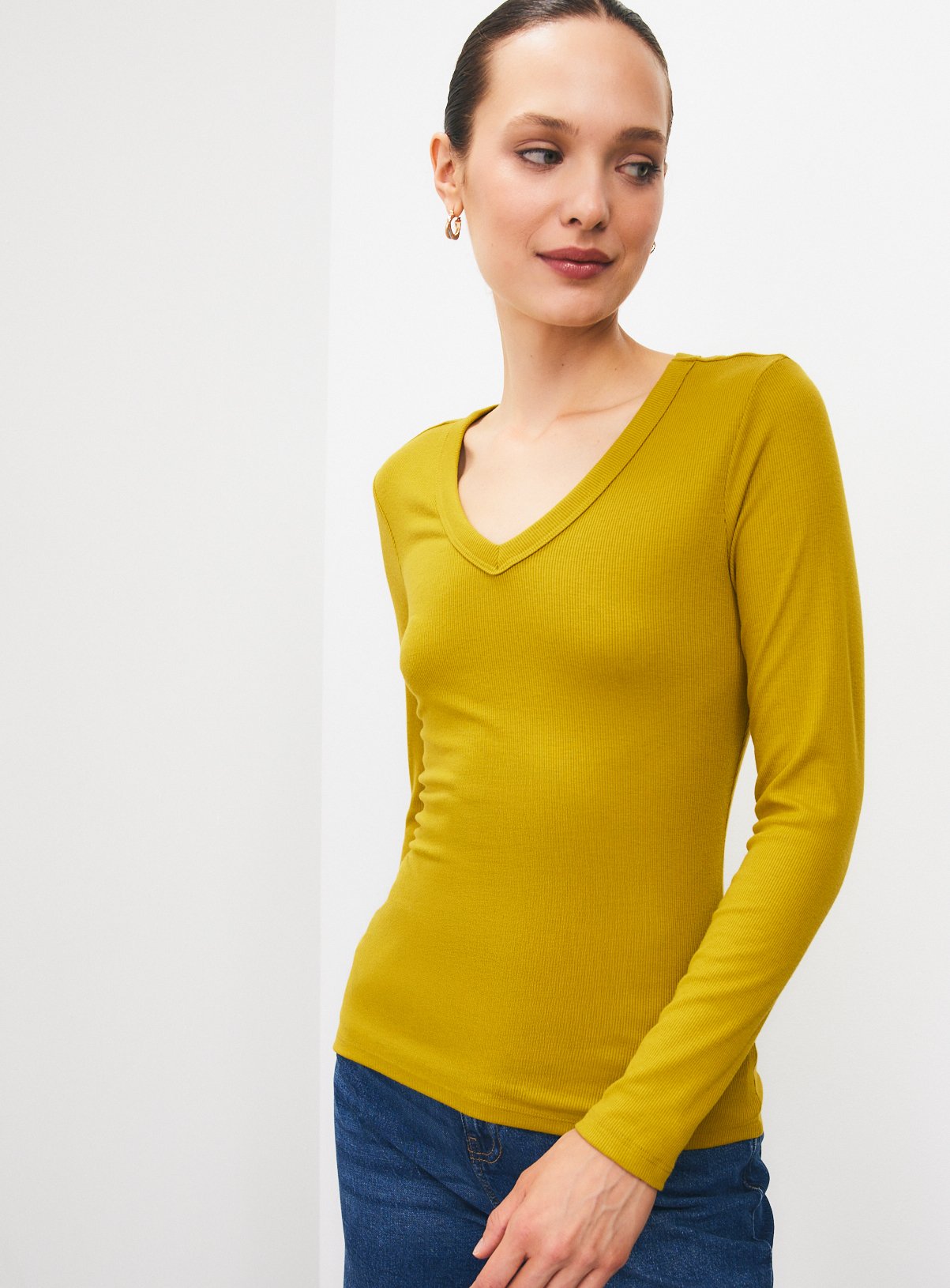 Deep V-Neck Ribbed Long Sleeve Top 