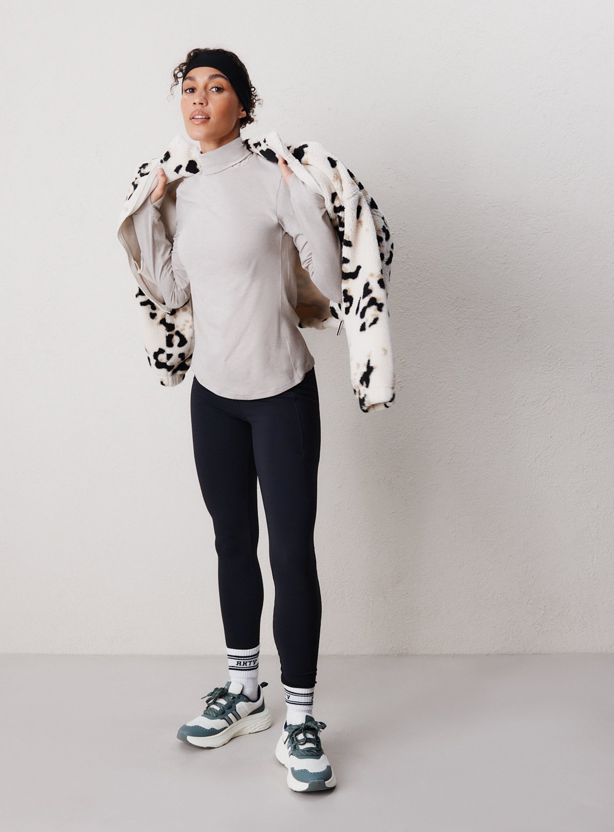 Reaktiv Soft Touch High Neck Long Sleeve Top 