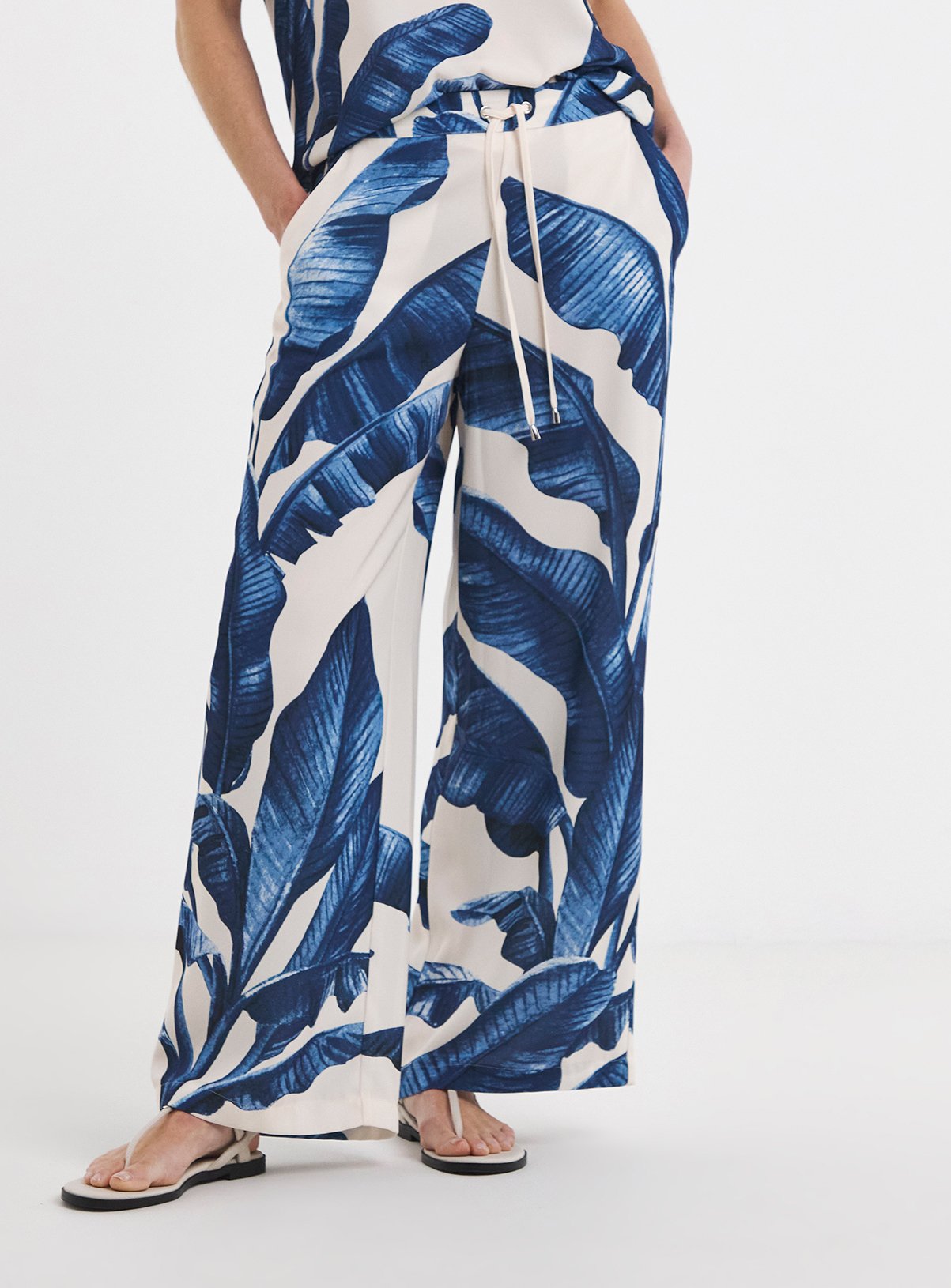 JD WILLIAMS Blue Print Wide Leg Trouser Co-Ord 20