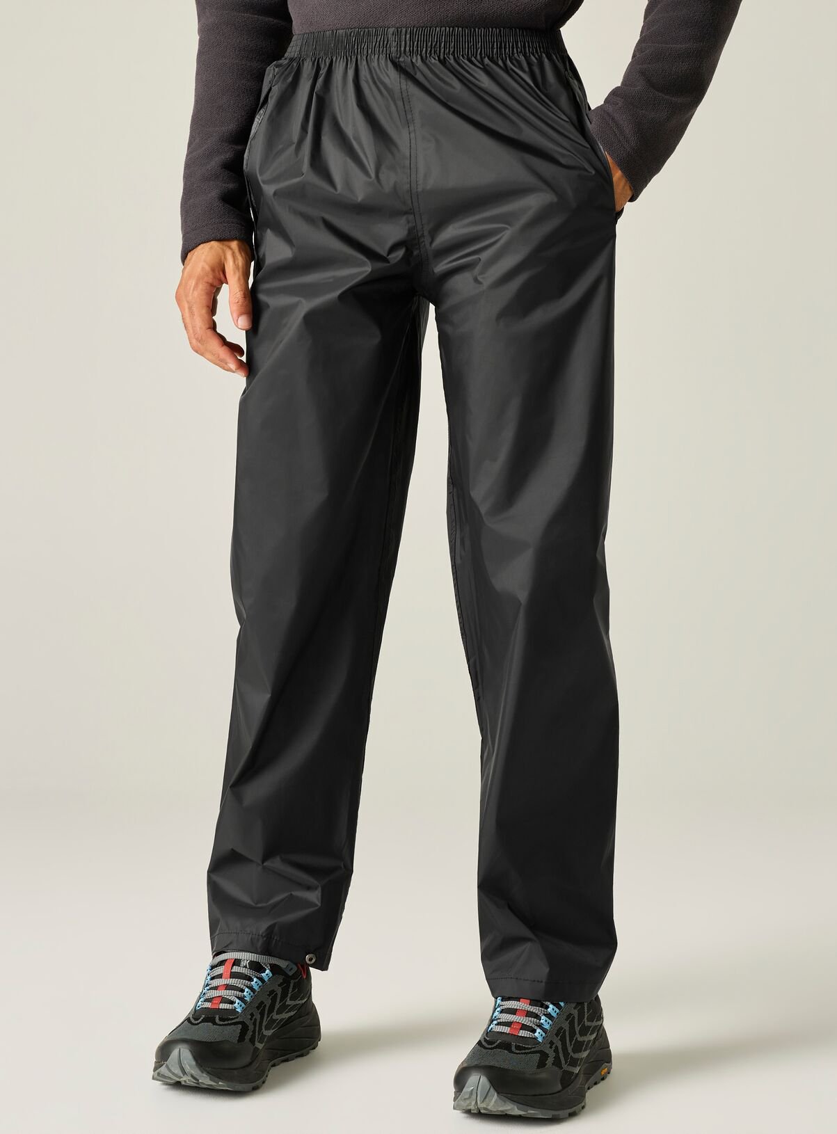 REGATTA Mens Waterproof Pack It Over Trousers Black 